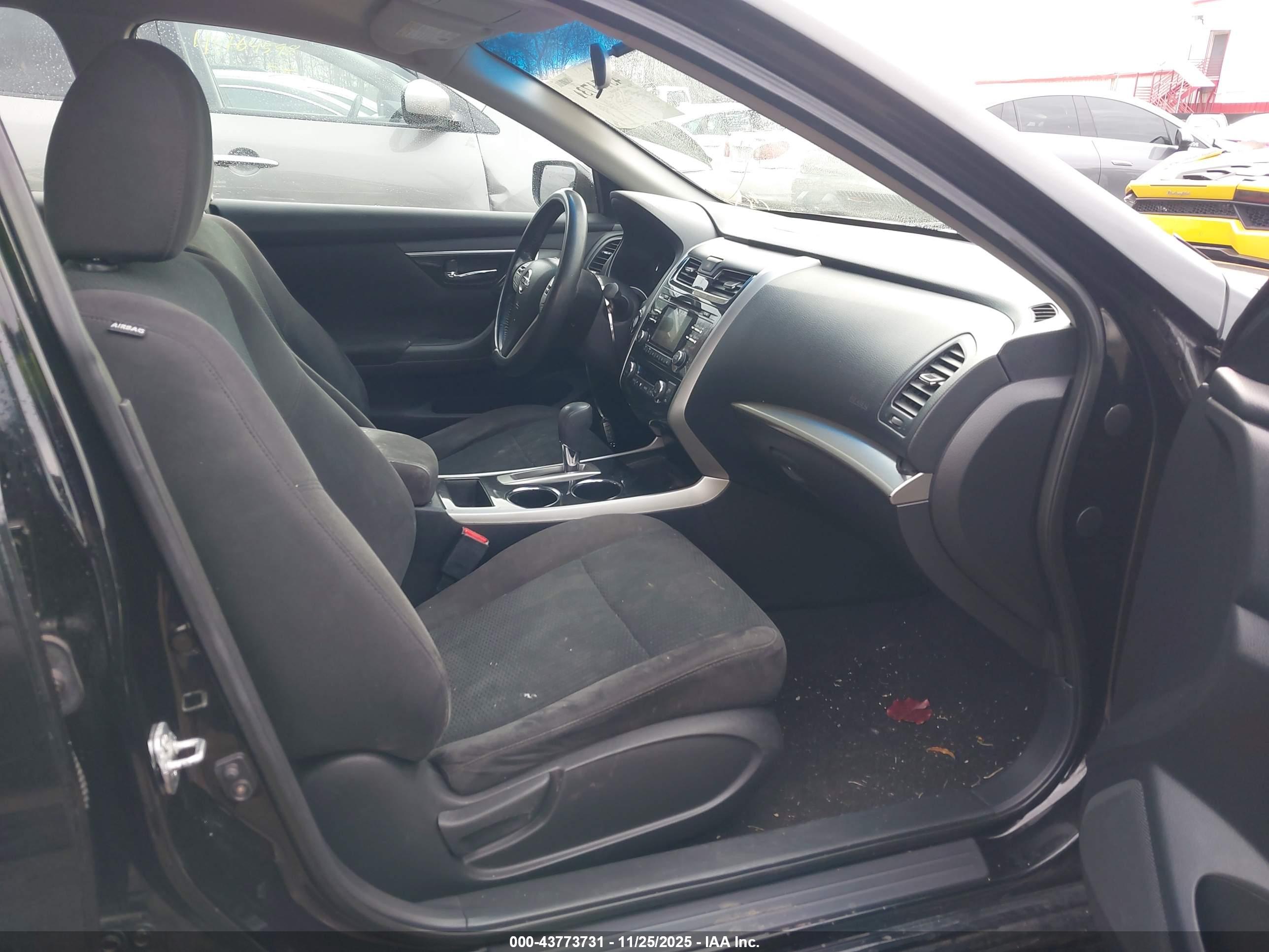 NISSAN ALTIMA image 5