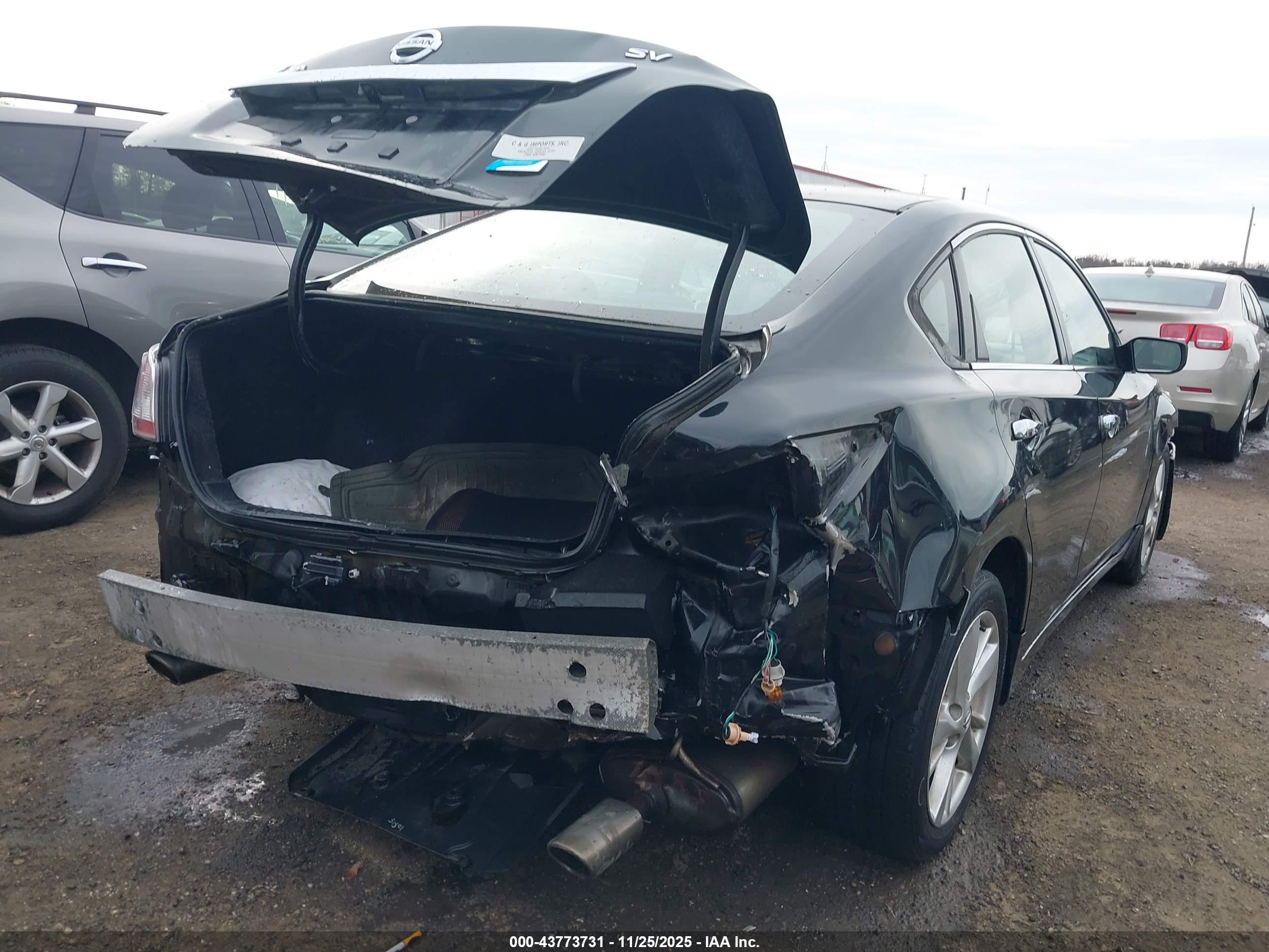 NISSAN ALTIMA image 6