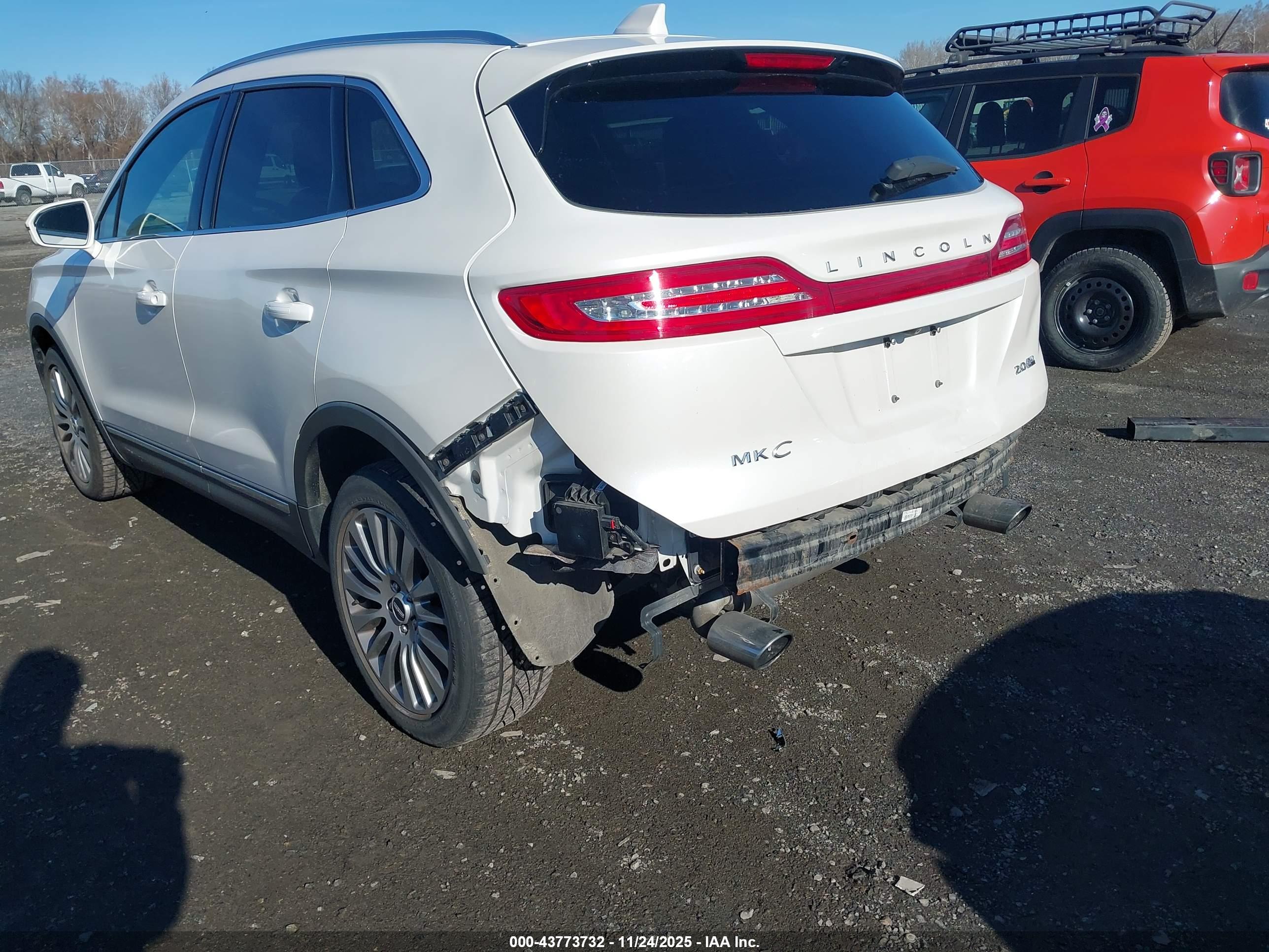 LINCOLN MKC image 6