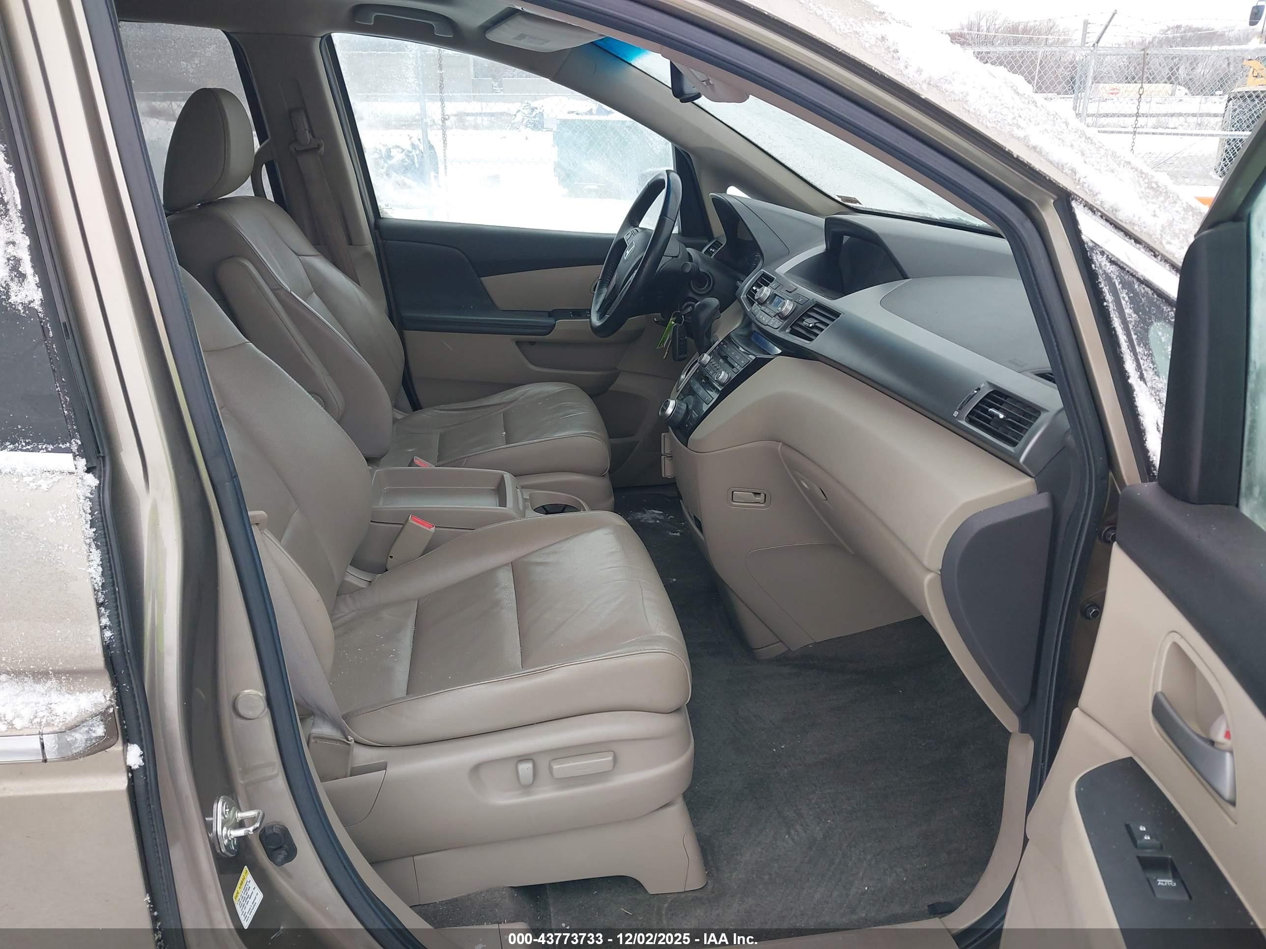 HONDA ODYSSEY image 5