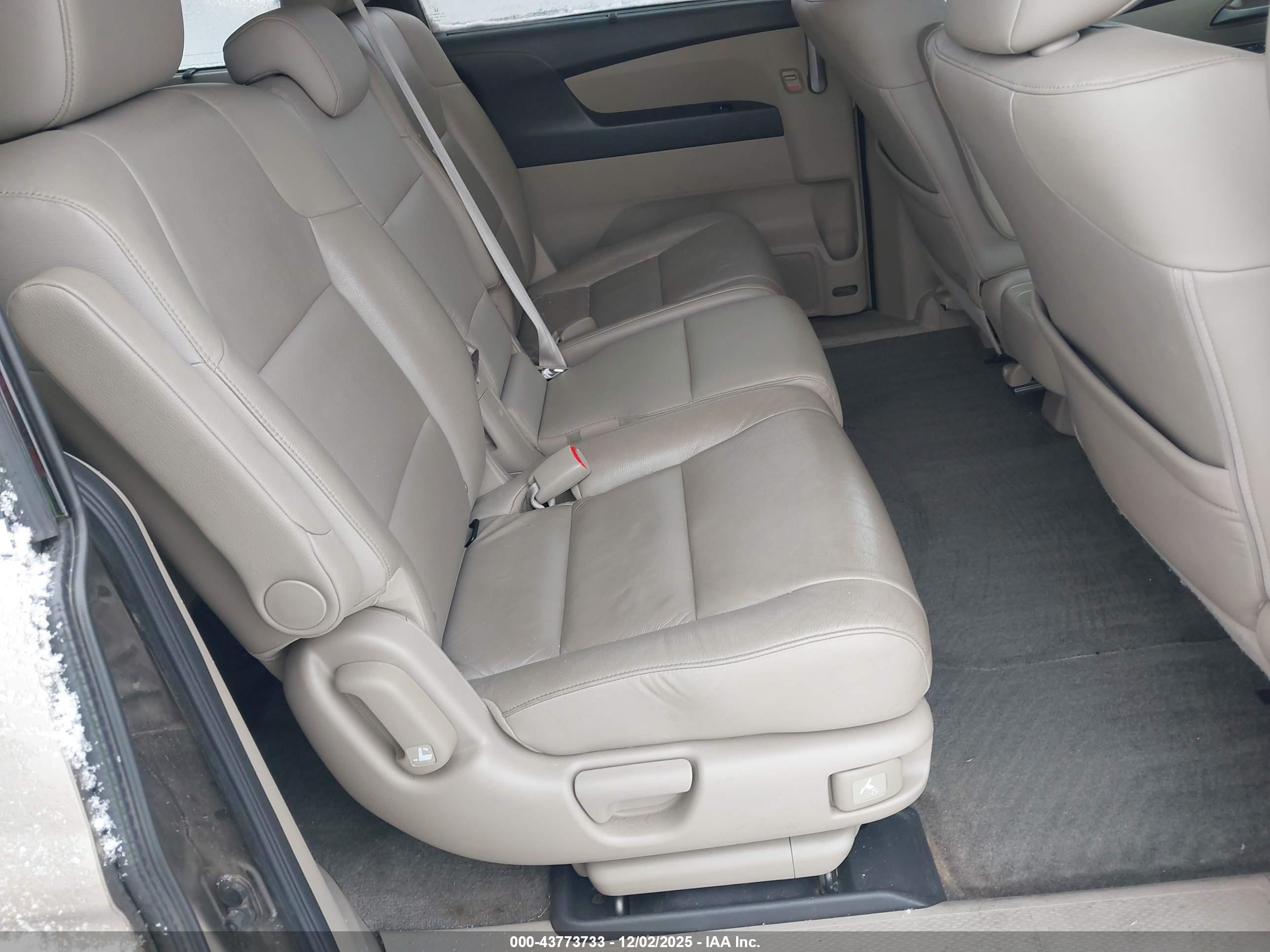 HONDA ODYSSEY image 8