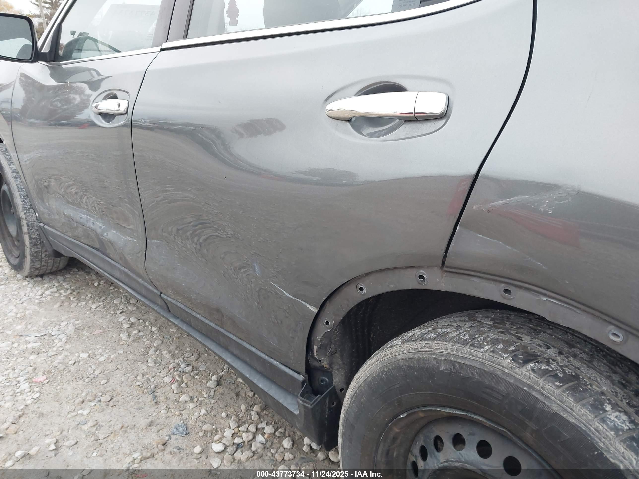 NISSAN ROGUE image 6