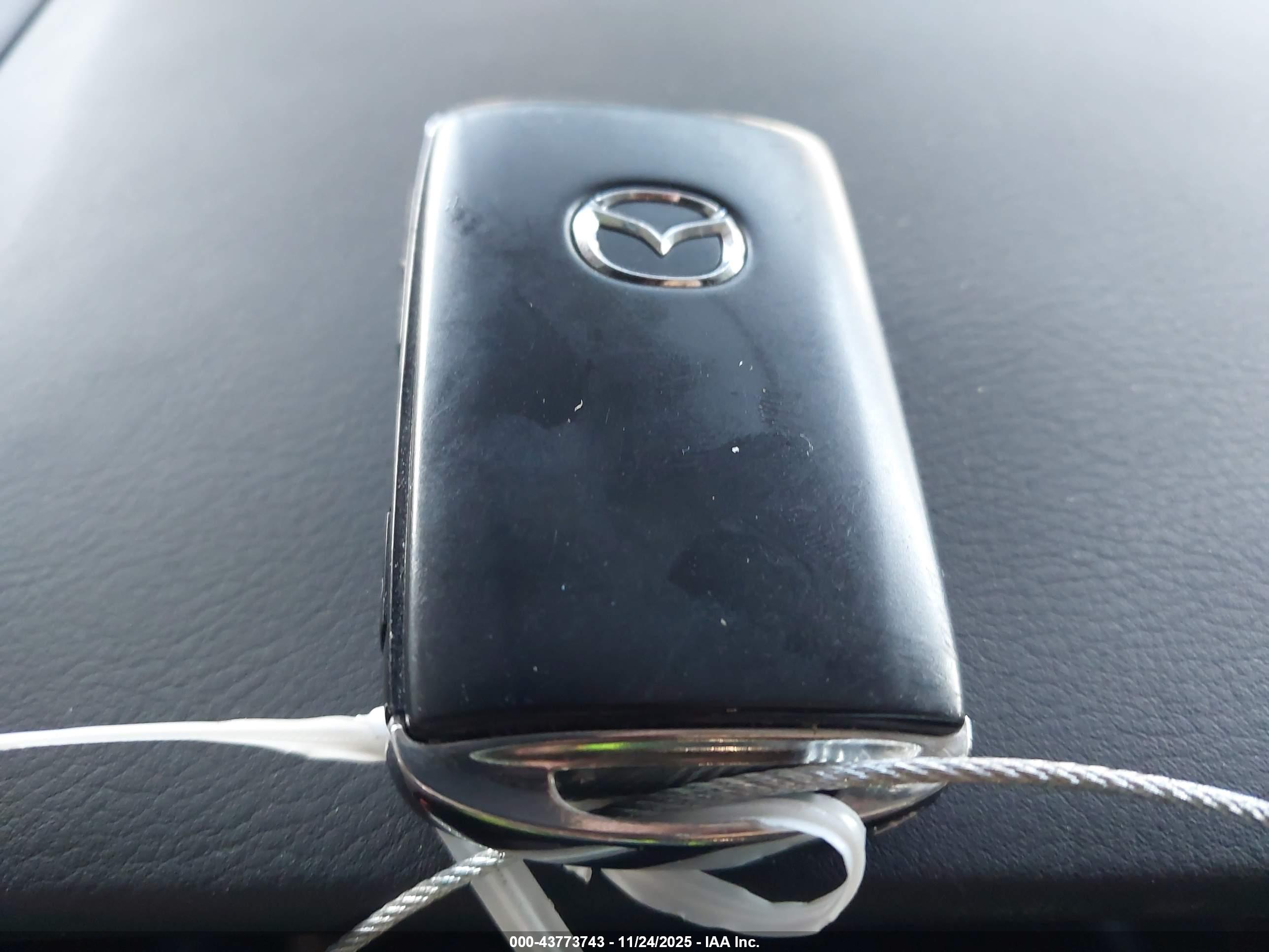 MAZDA CX-30 image 11