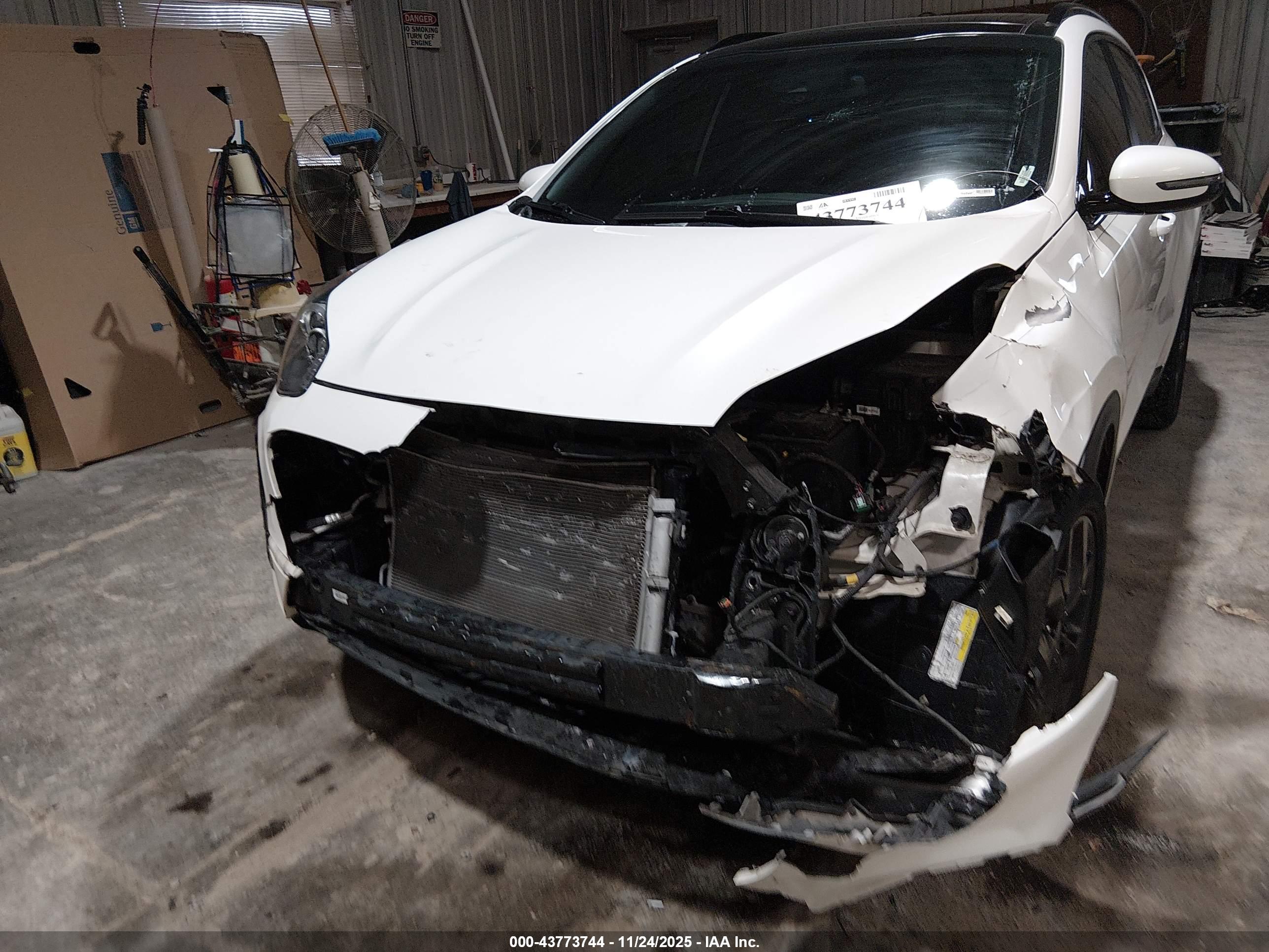 KIA SPORTAGE image 6