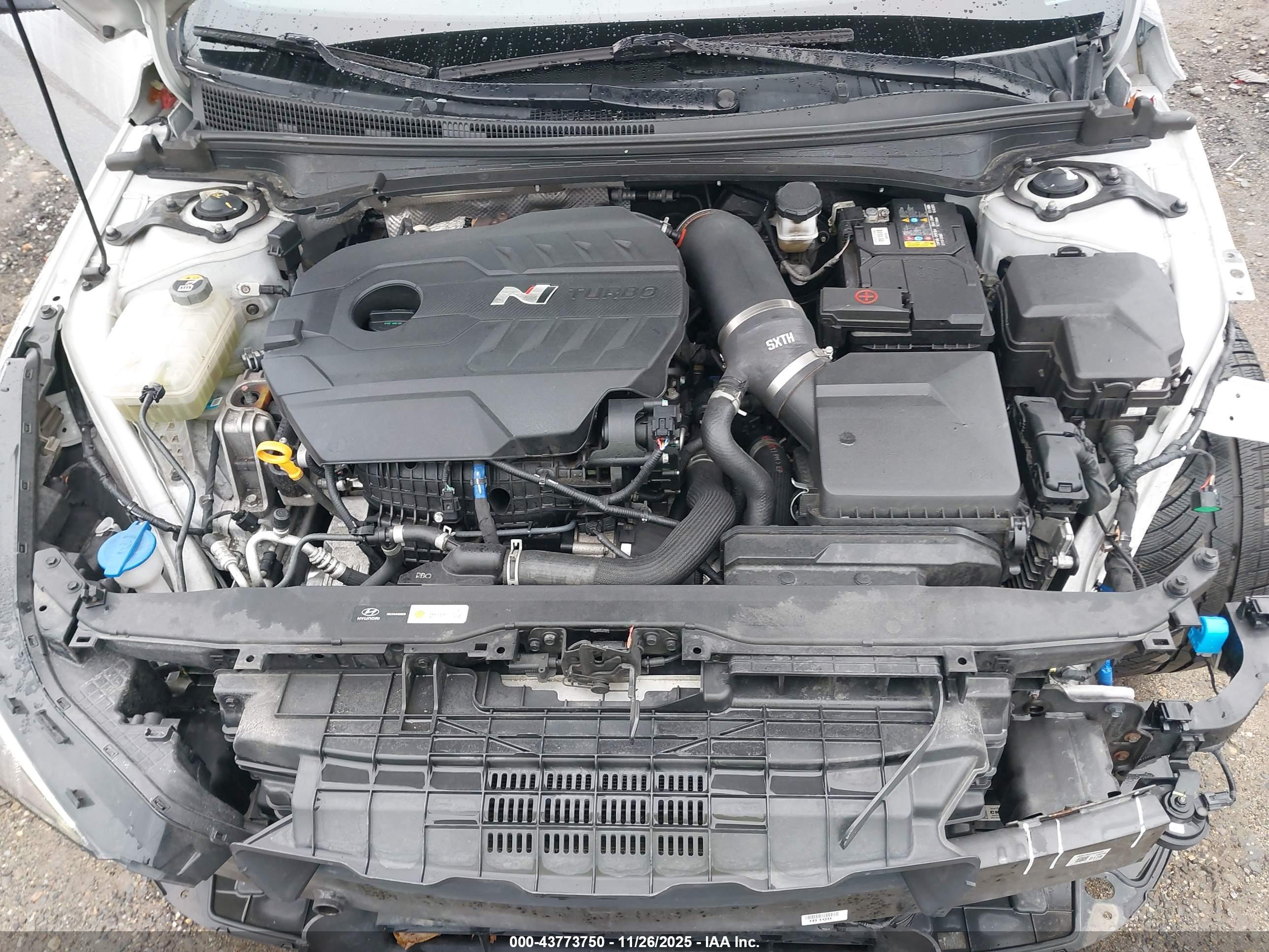 HYUNDAI ELANTRA image 10