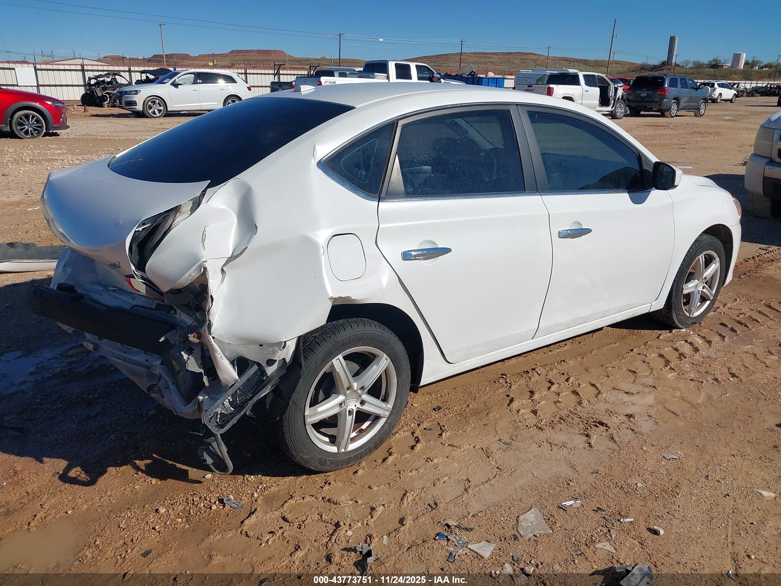 NISSAN SENTRA image 4
