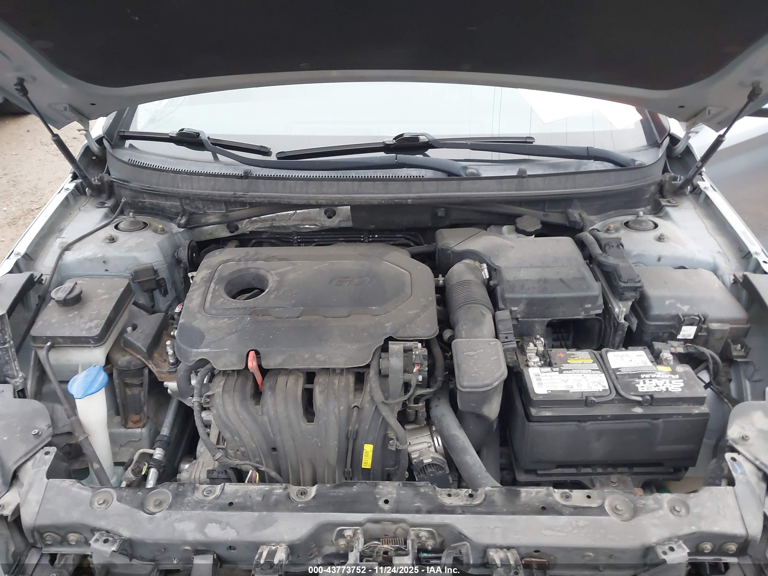 HYUNDAI SONATA image 10