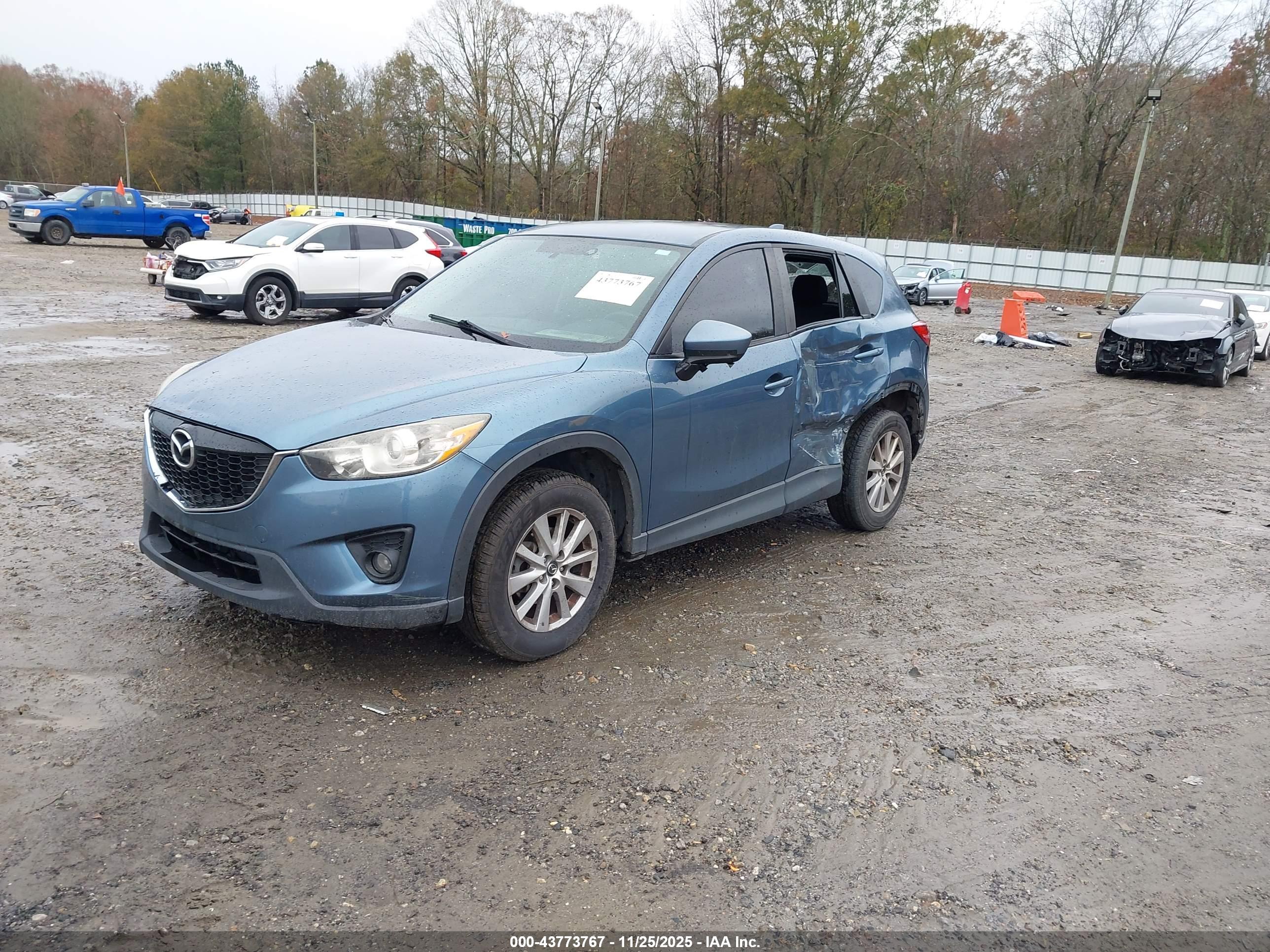 MAZDA CX-5 image 2