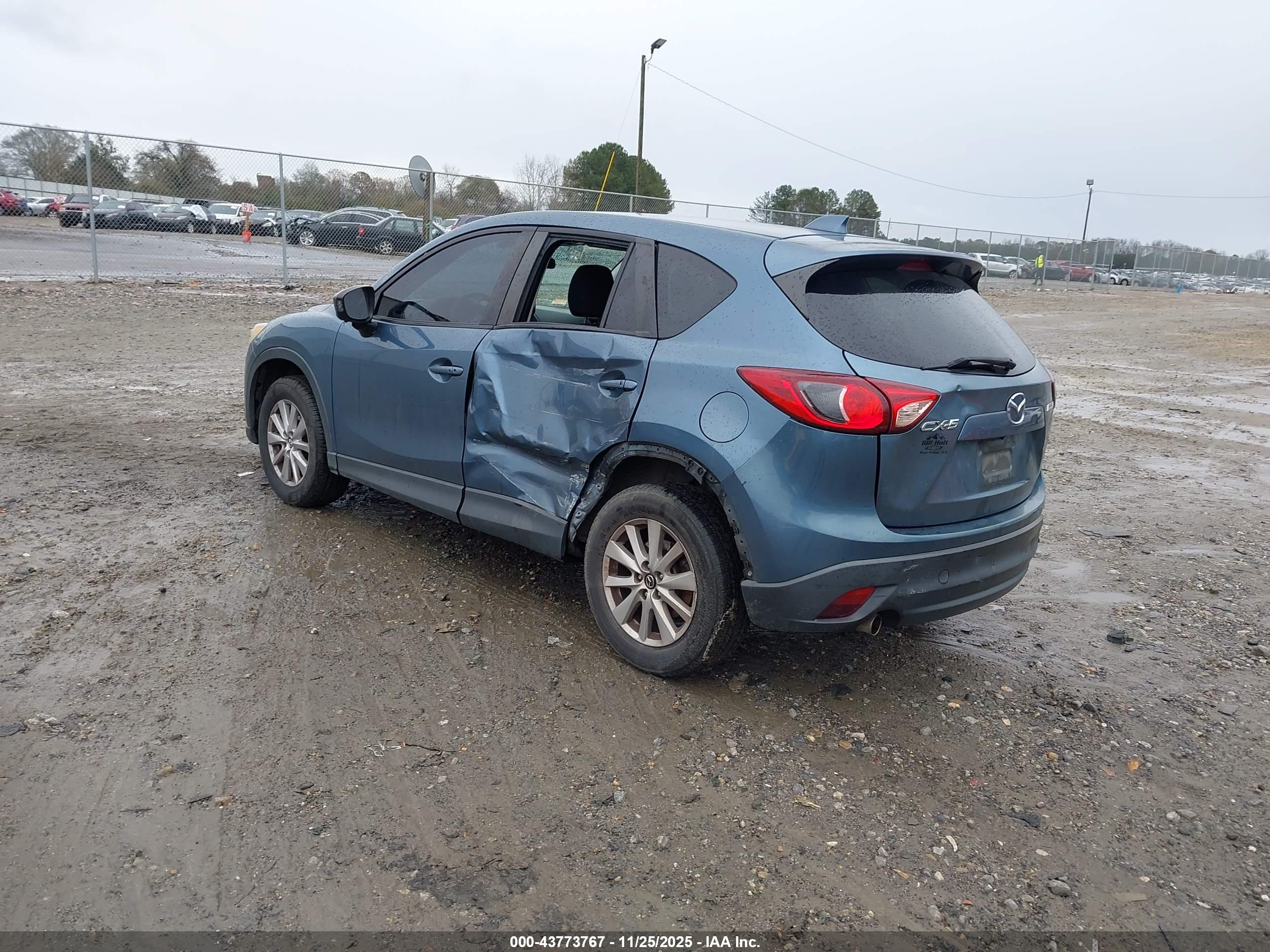 MAZDA CX-5 image 3