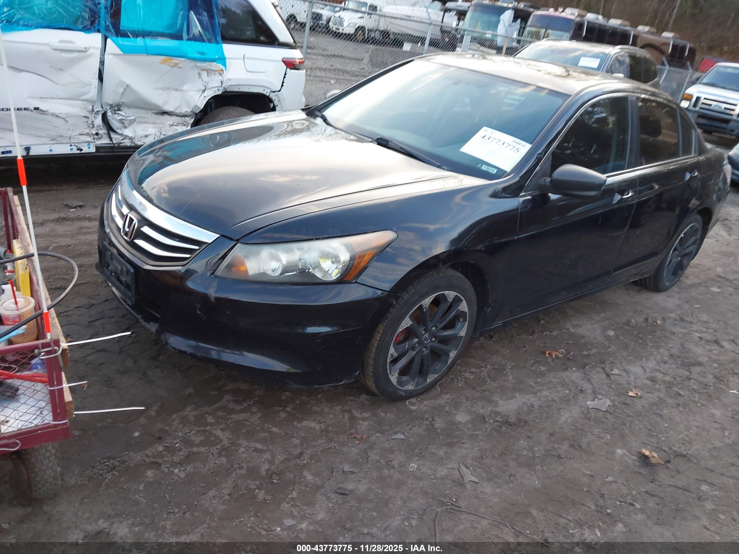 HONDA ACCORD image 2