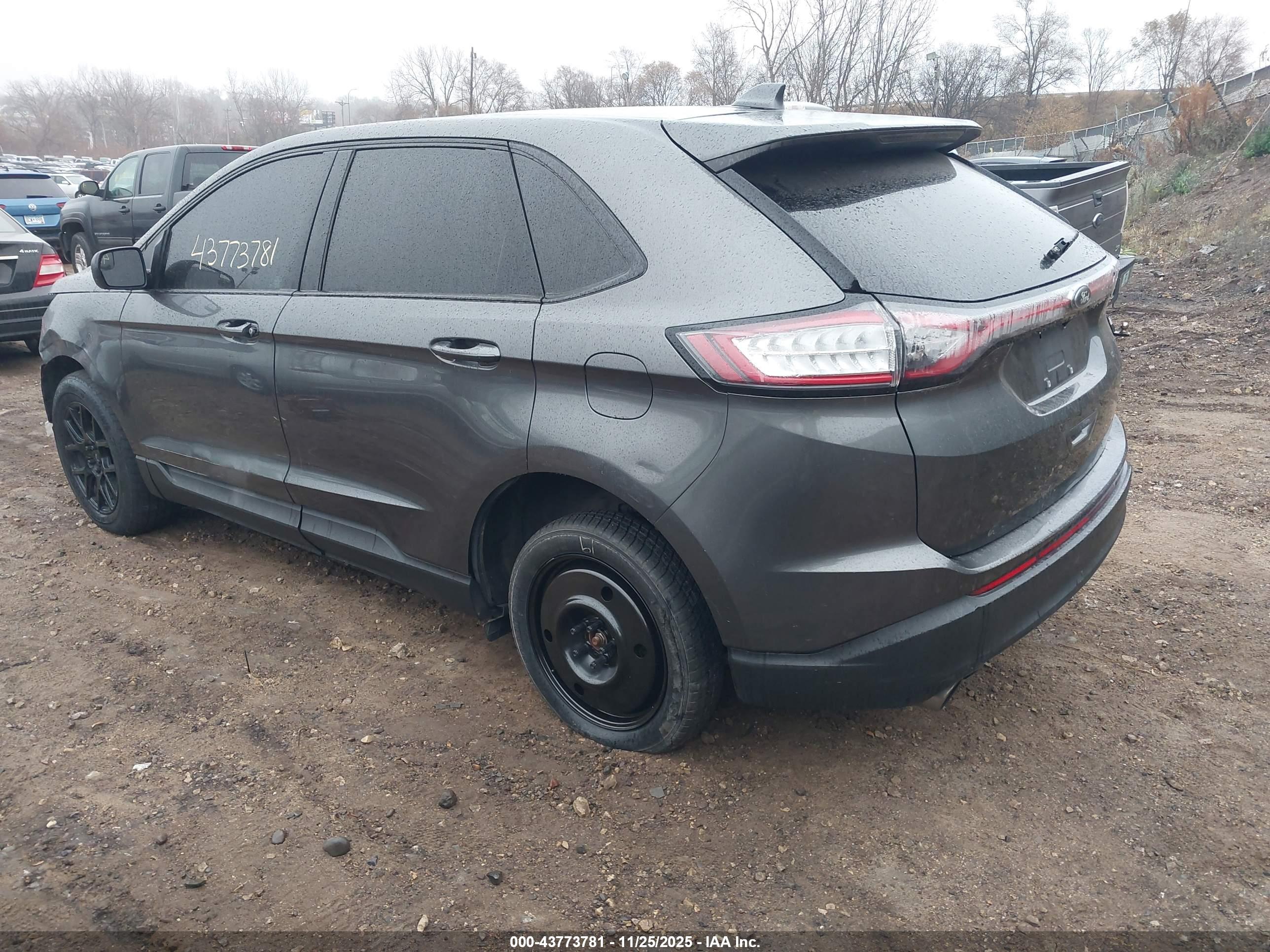 FORD EDGE image 3