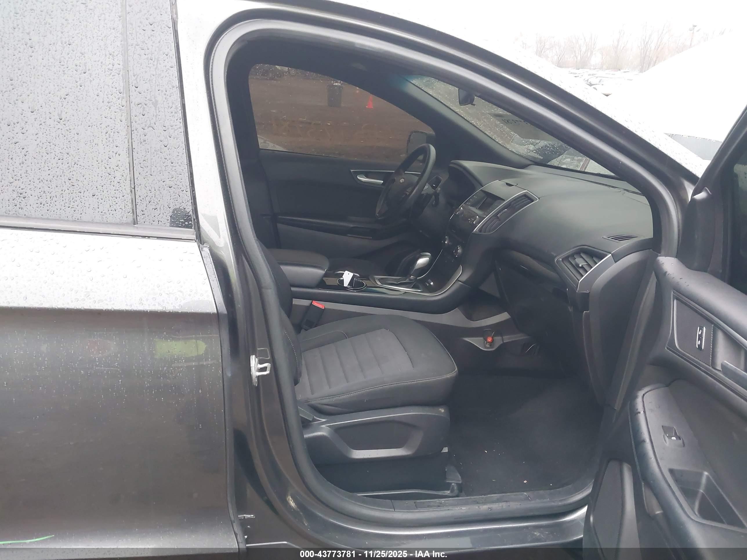 FORD EDGE image 5