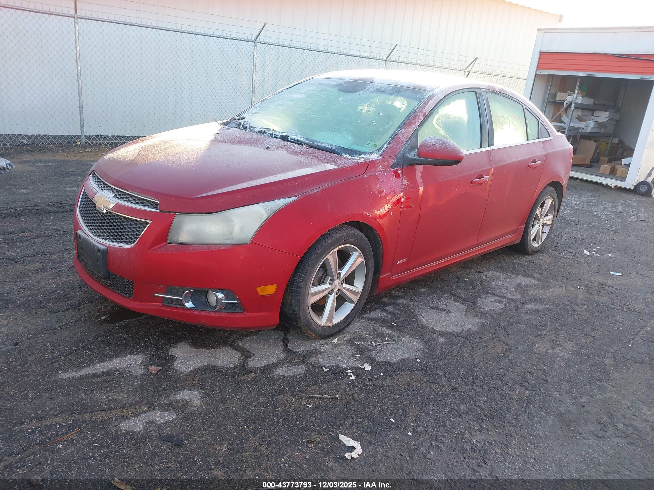 CHEVROLET CRUZE image 2