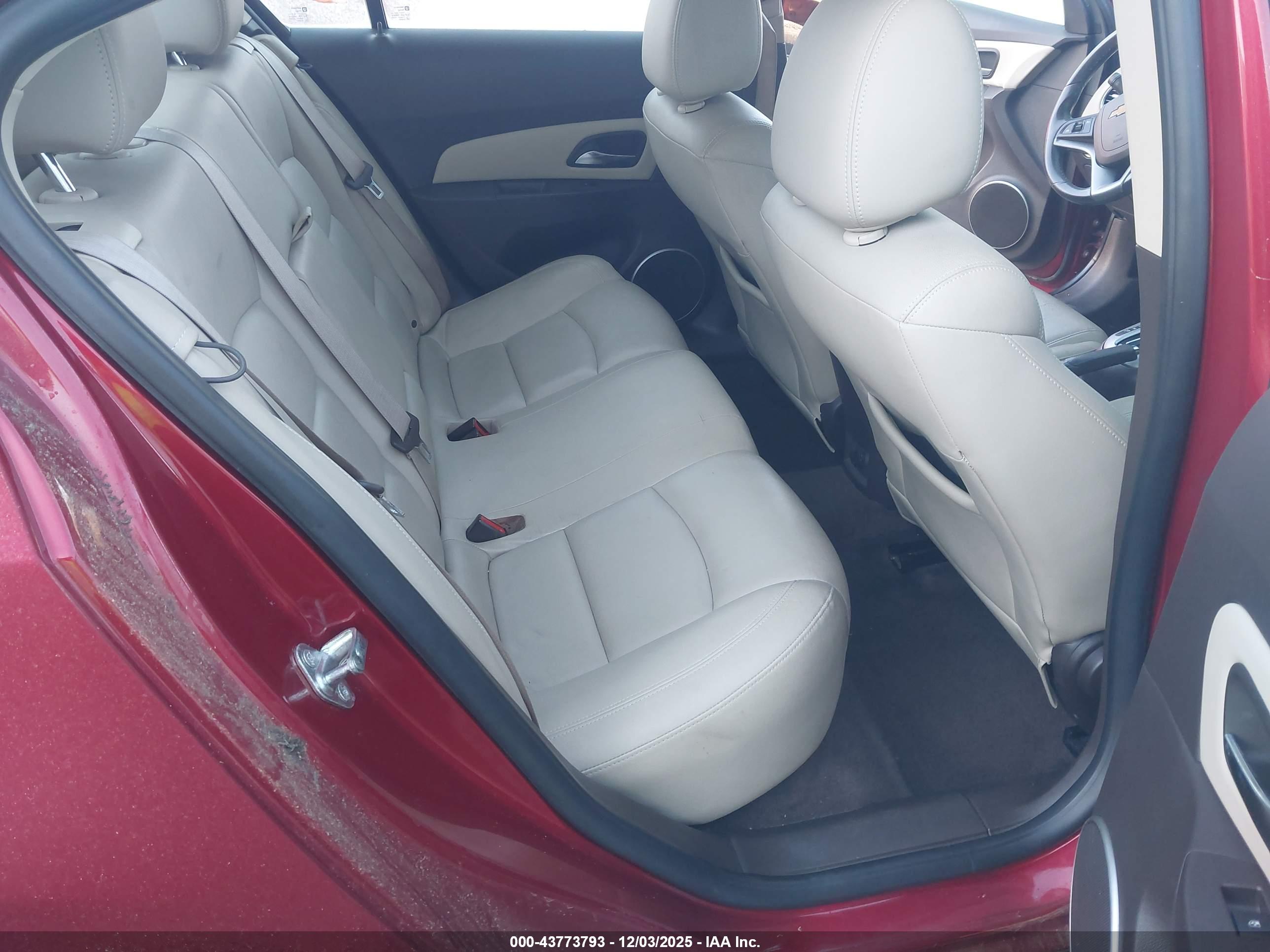 CHEVROLET CRUZE image 8
