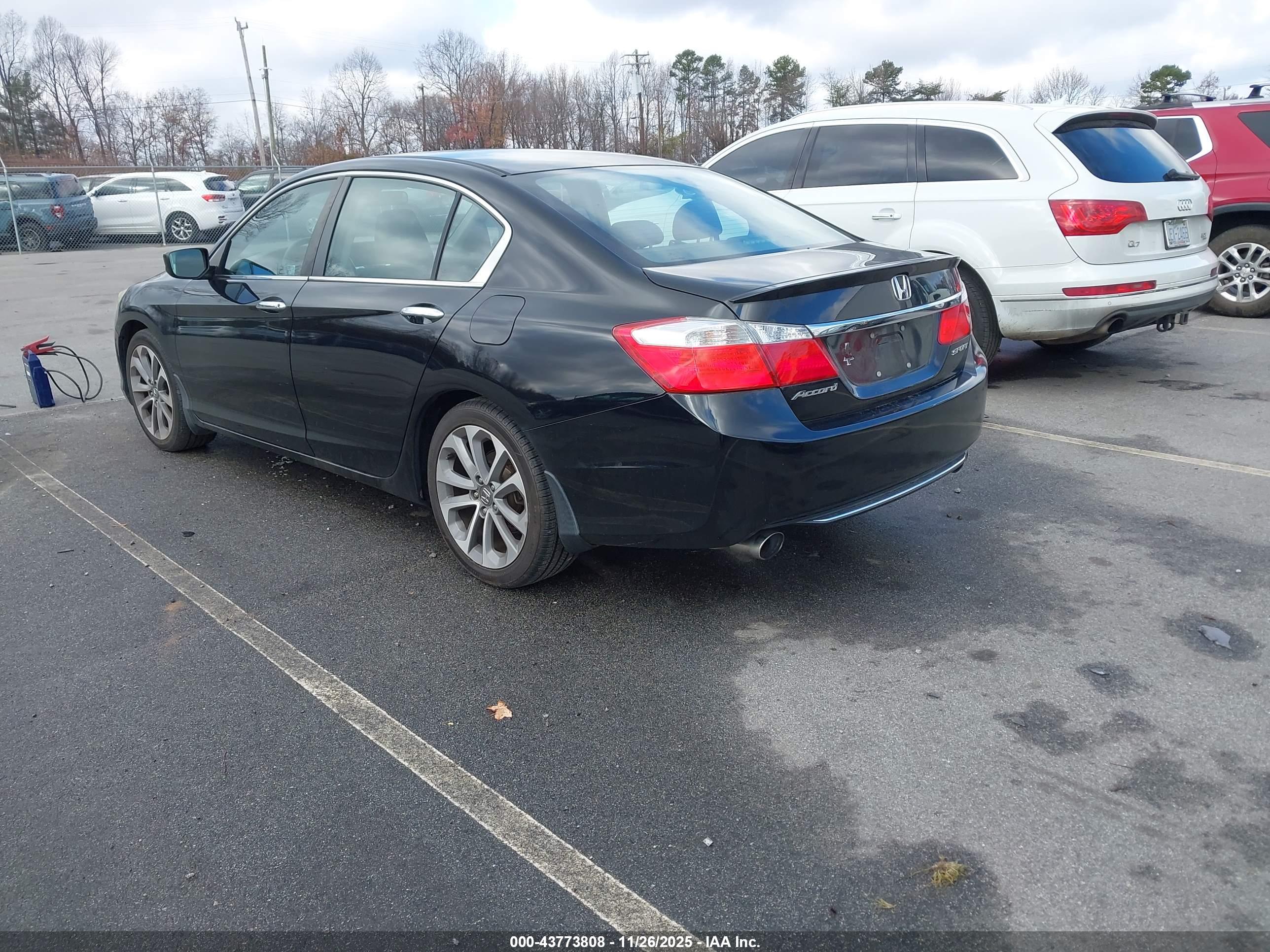 HONDA ACCORD image 3