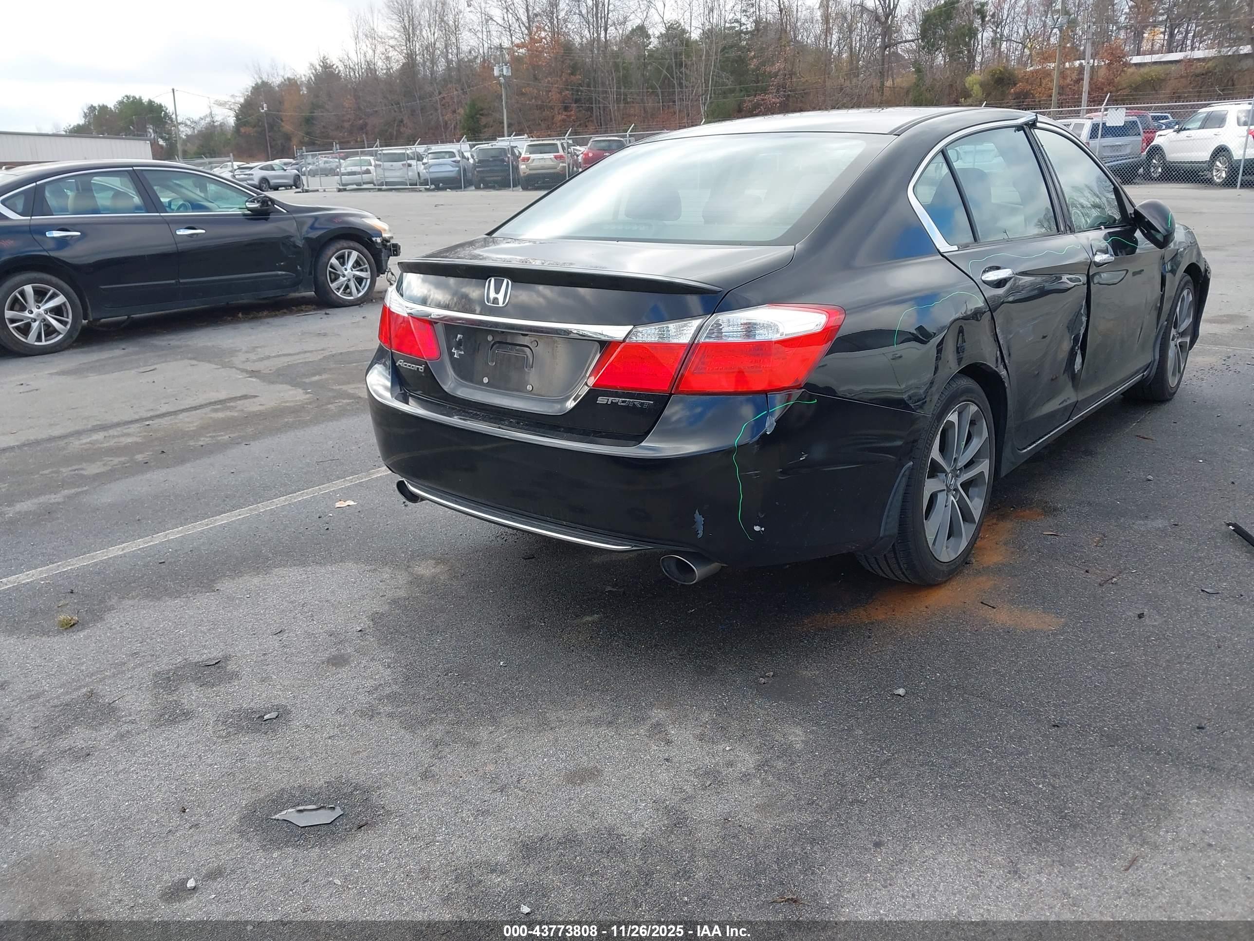 HONDA ACCORD image 4