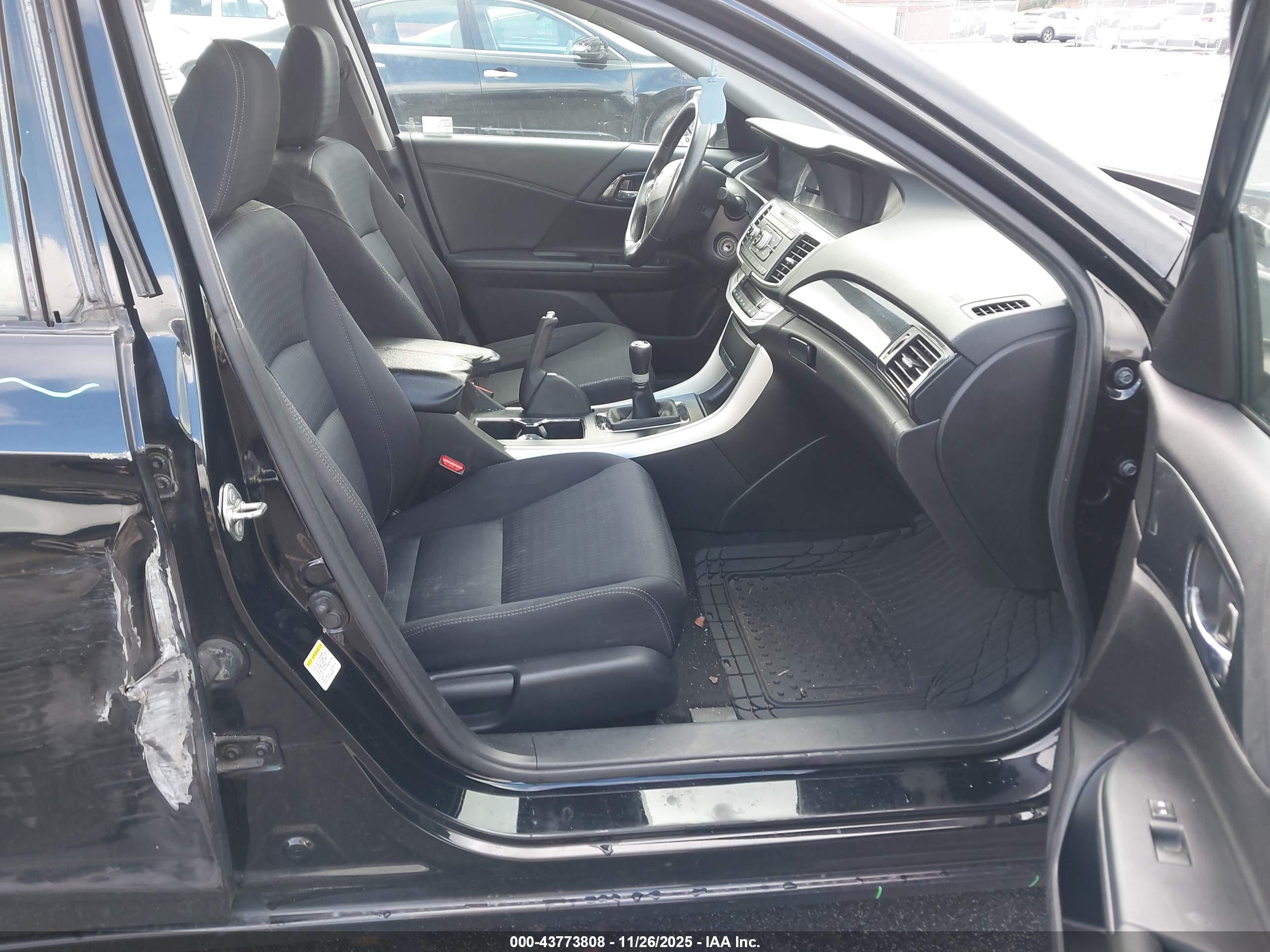 HONDA ACCORD image 5