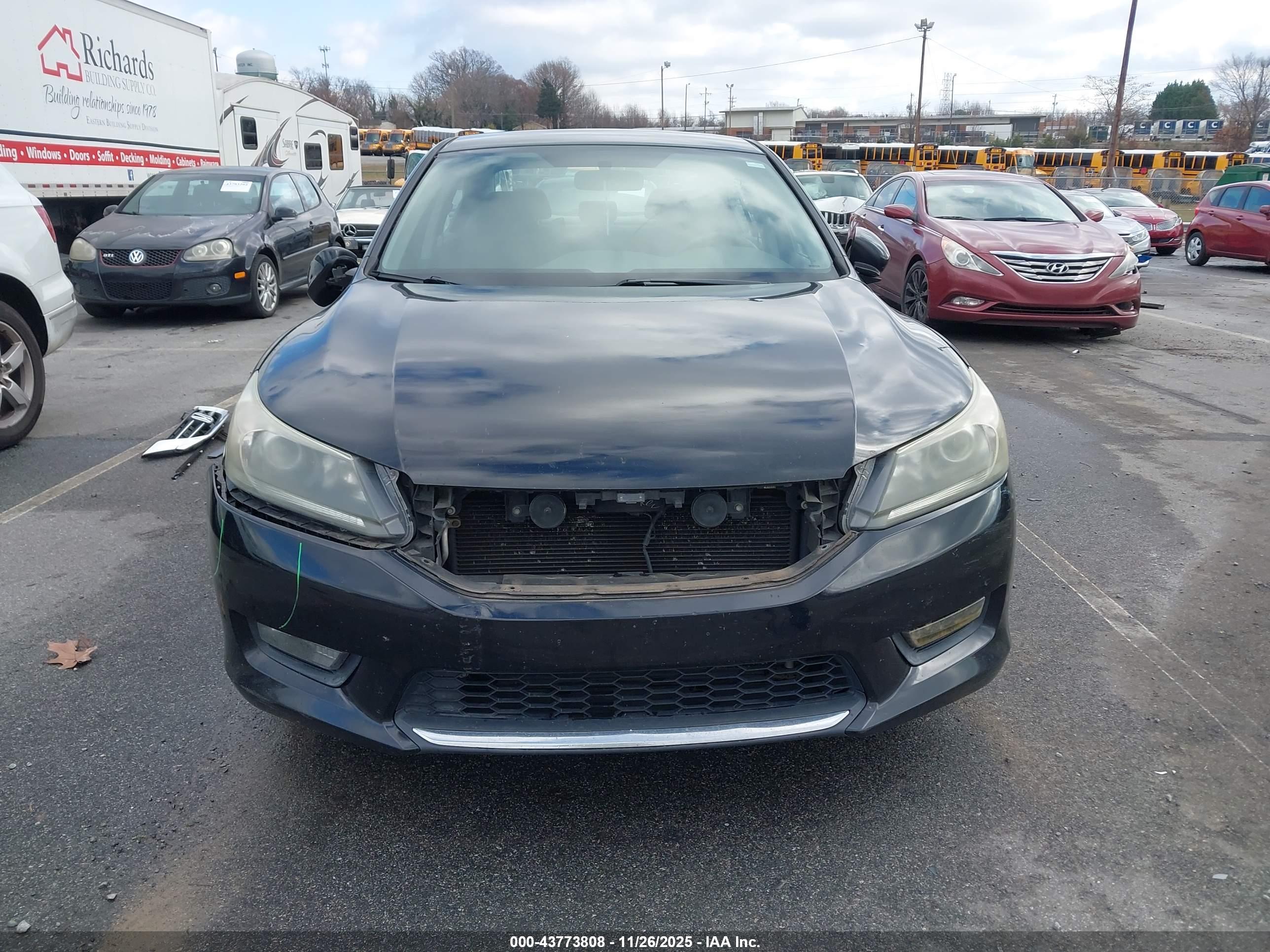 HONDA ACCORD image 6