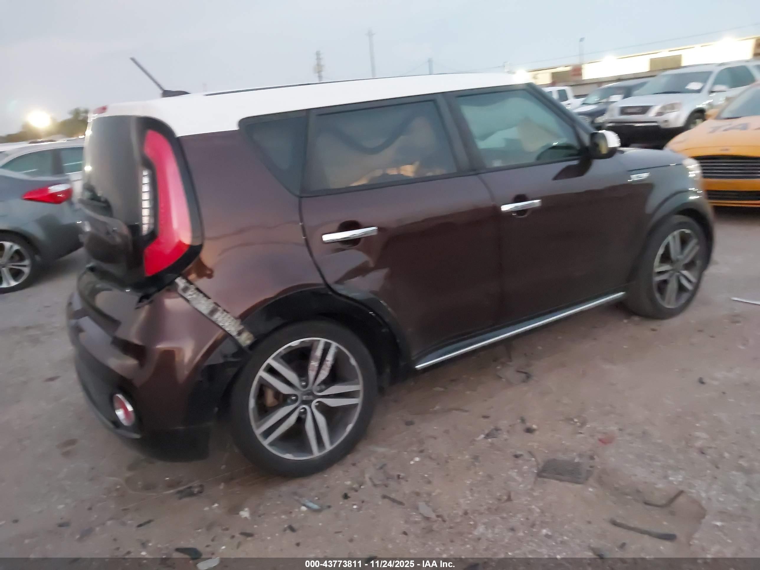 KIA SOUL image 4