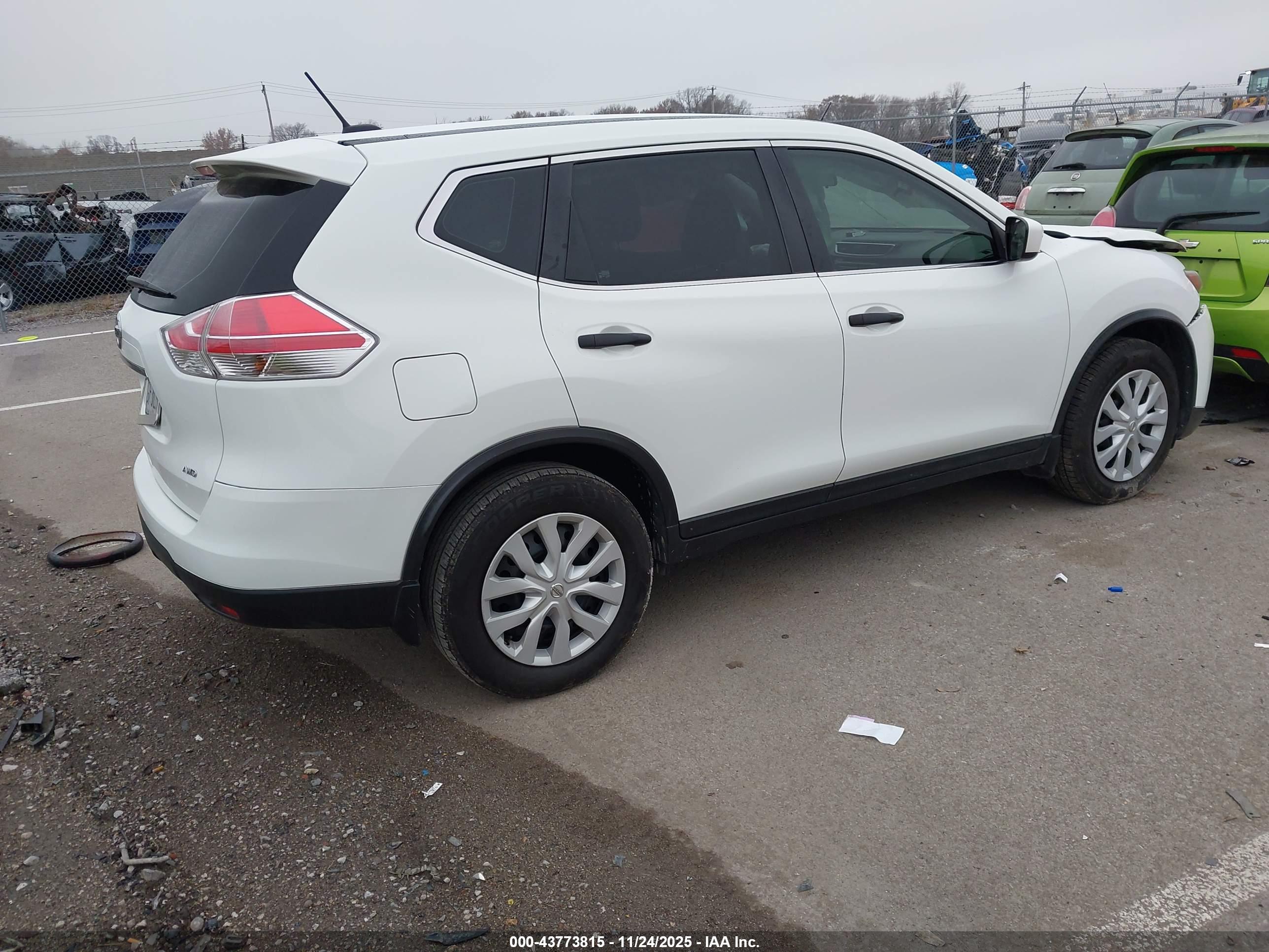 NISSAN ROGUE image 4