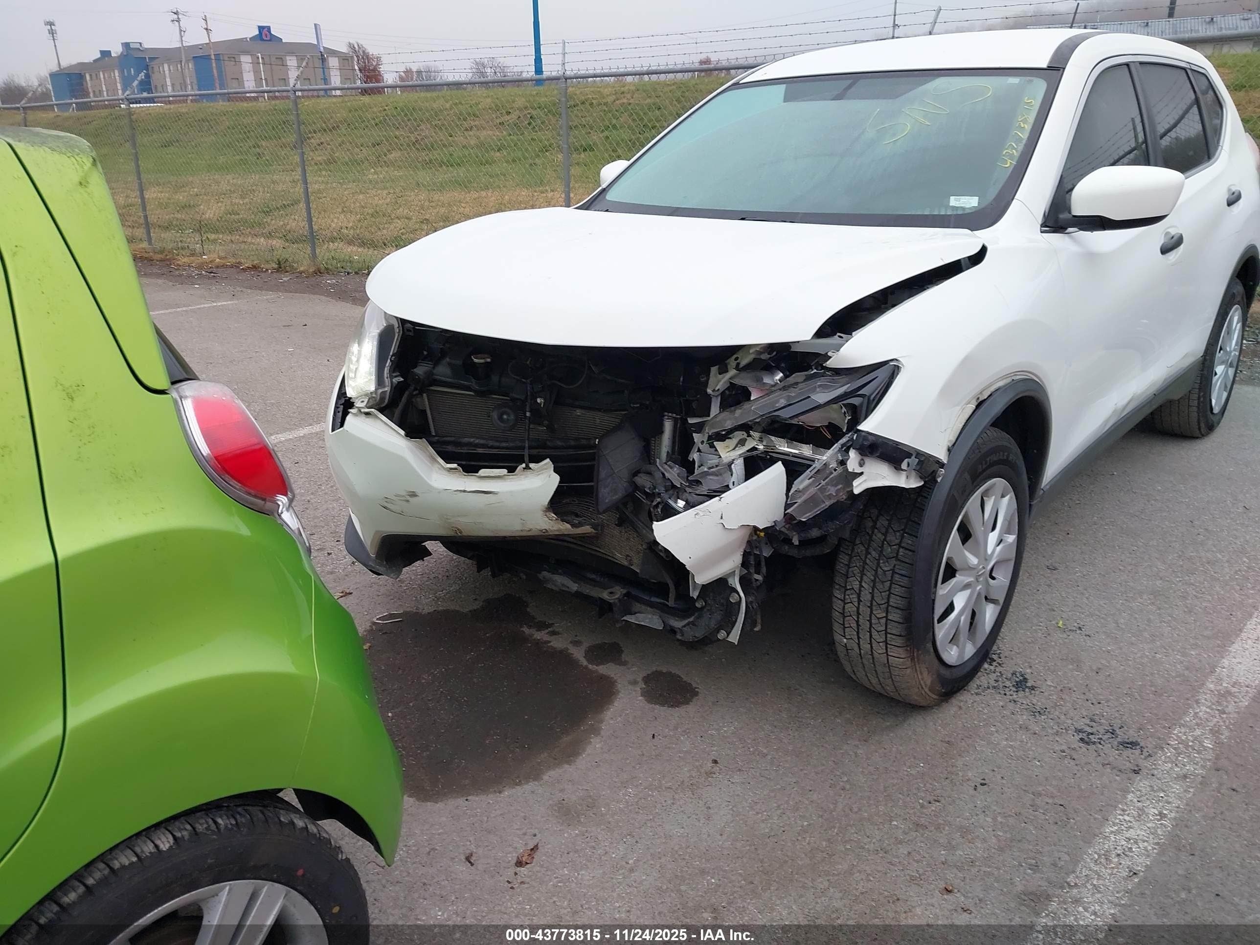 NISSAN ROGUE image 6