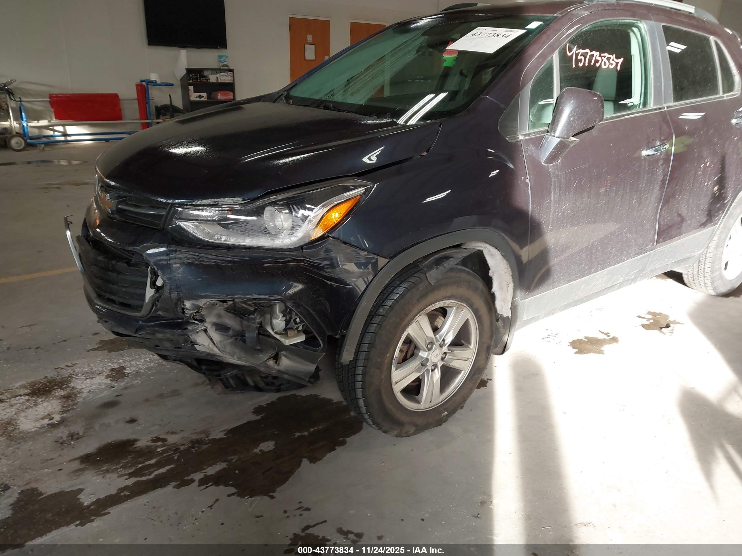 CHEVROLET TRAX image 6