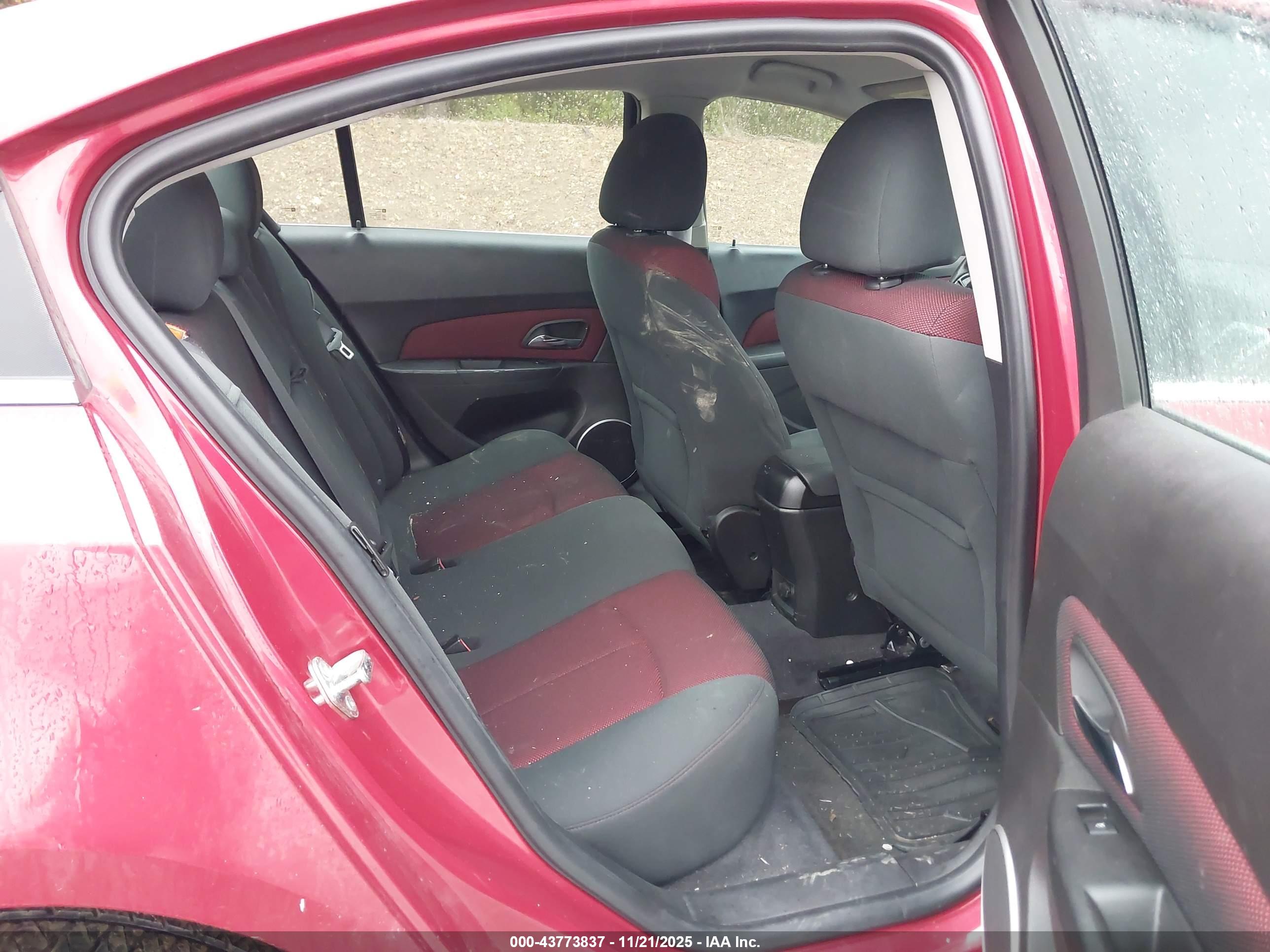 CHEVROLET CRUZE image 8