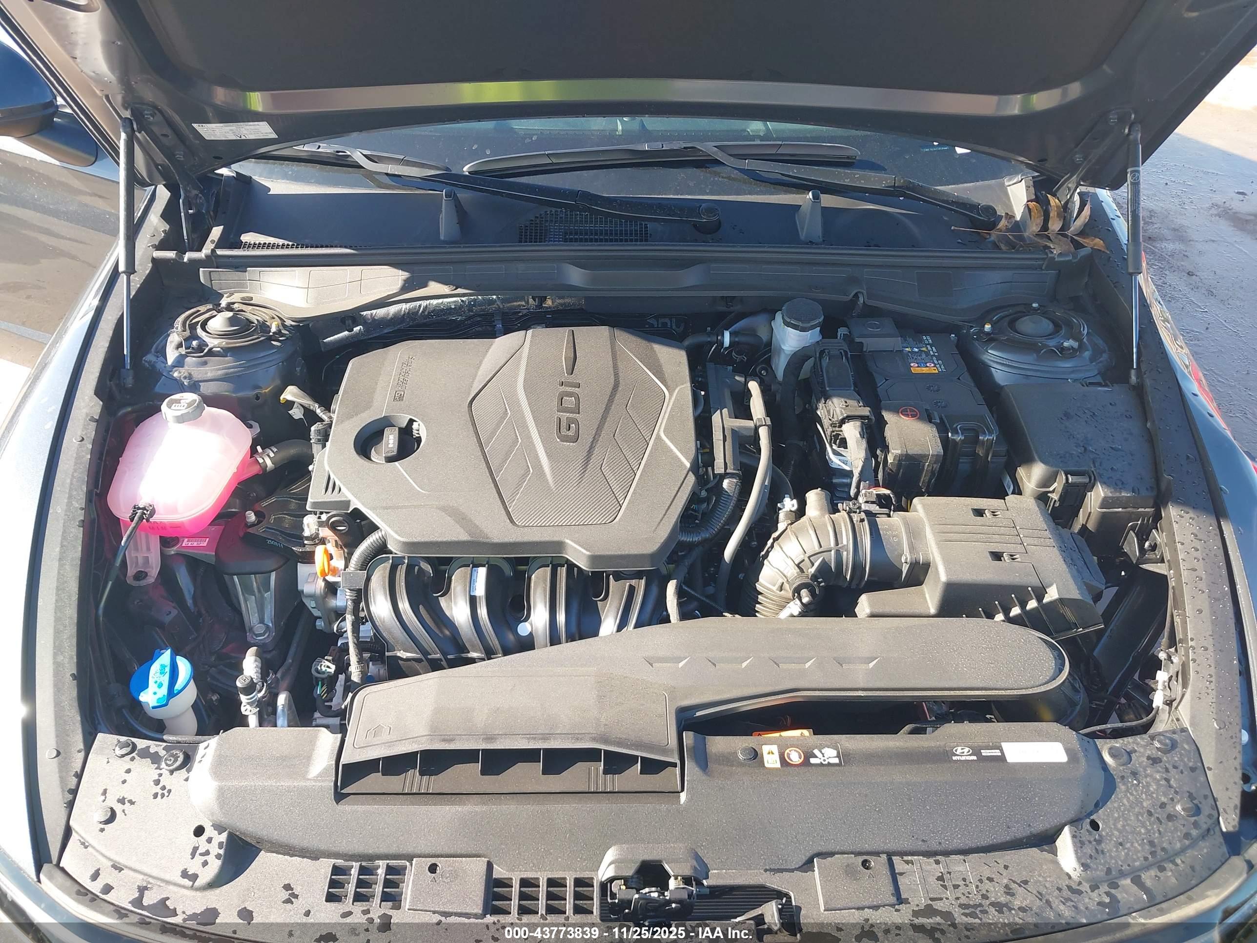 HYUNDAI SONATA image 10