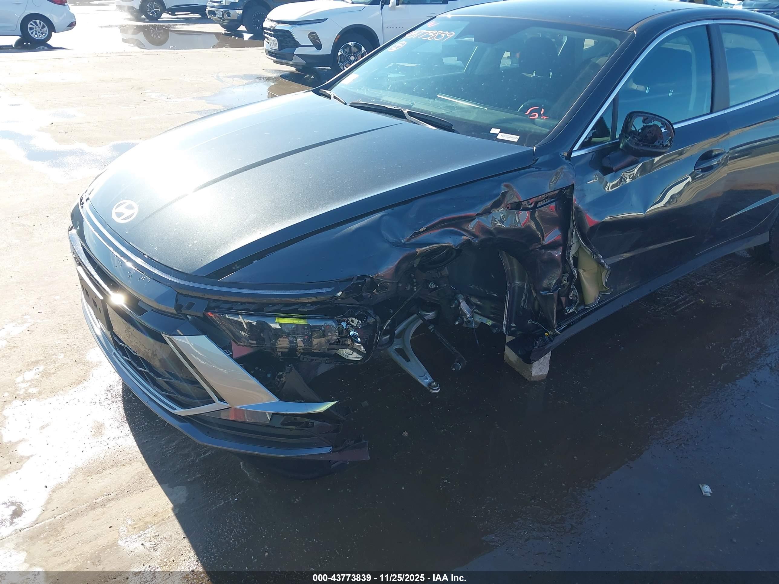 HYUNDAI SONATA image 6
