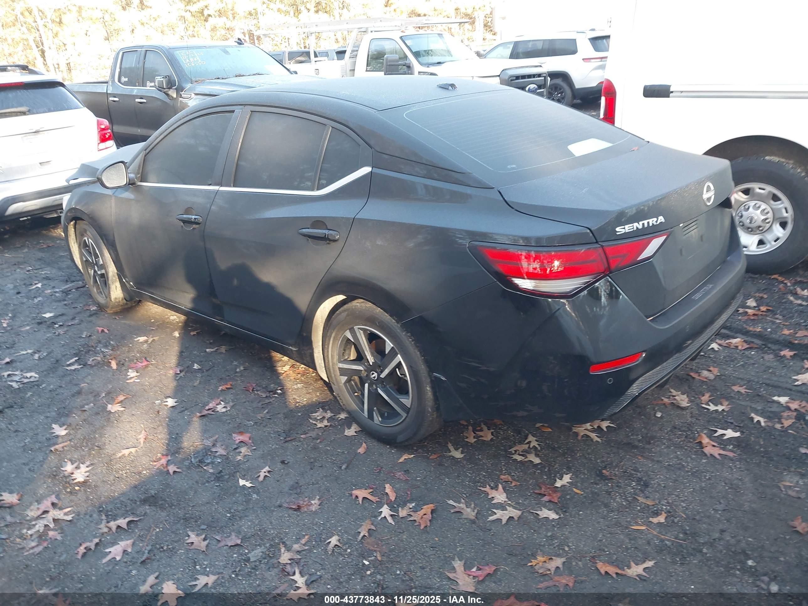 NISSAN SENTRA image 3