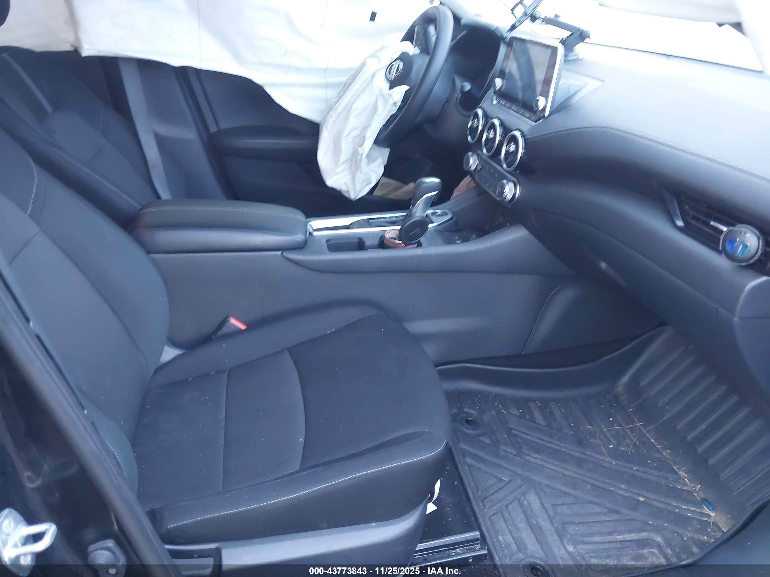 NISSAN SENTRA image 5