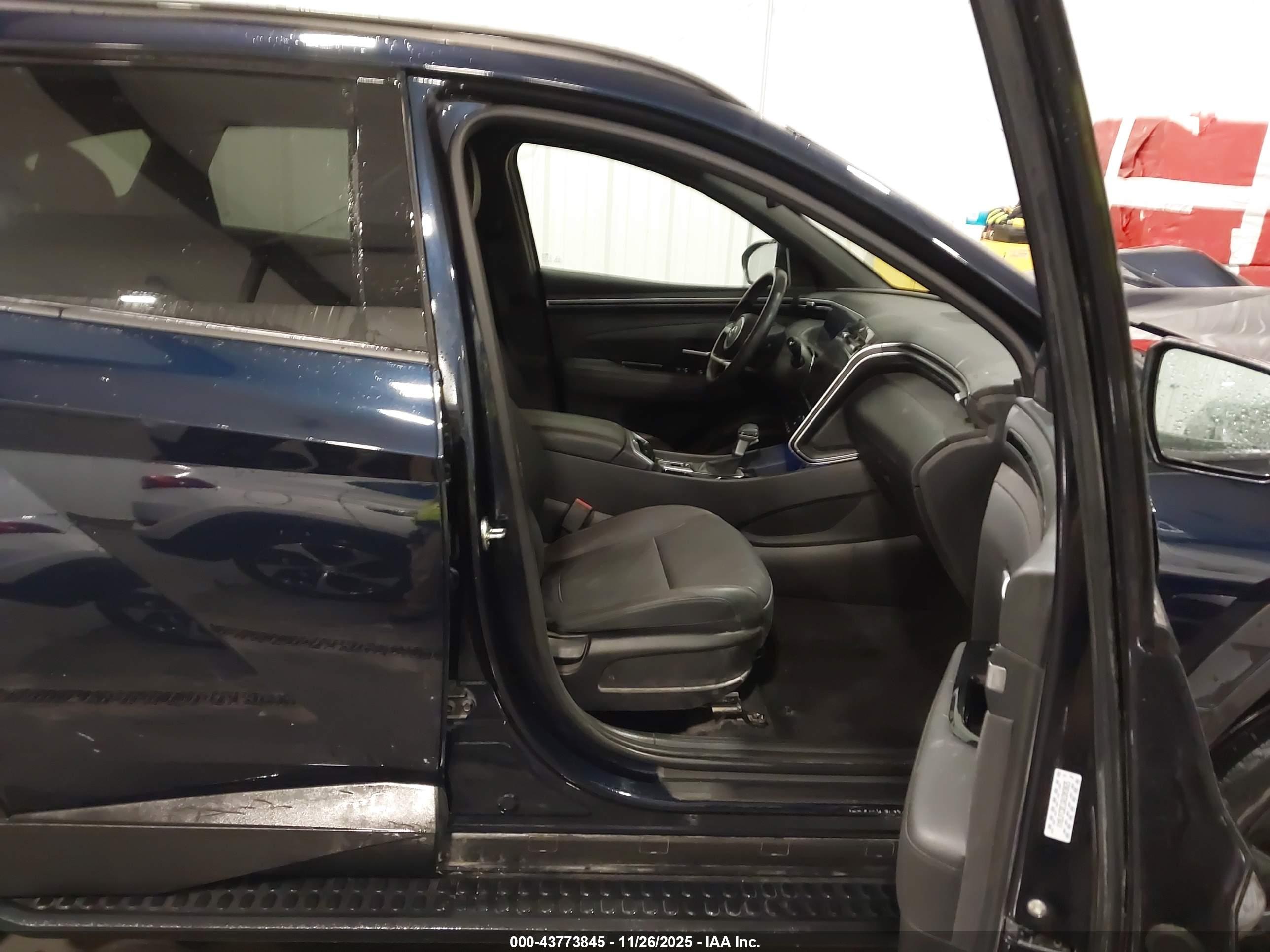 HYUNDAI TUCSON image 5