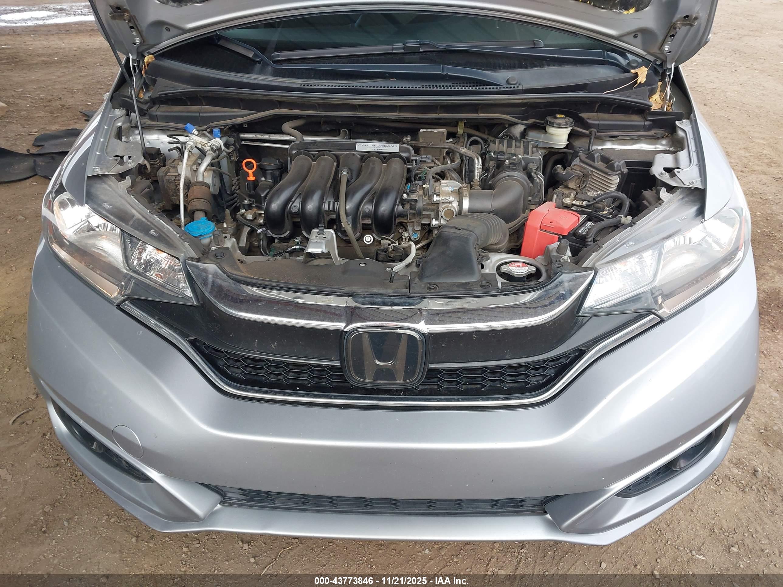 HONDA FIT image 10