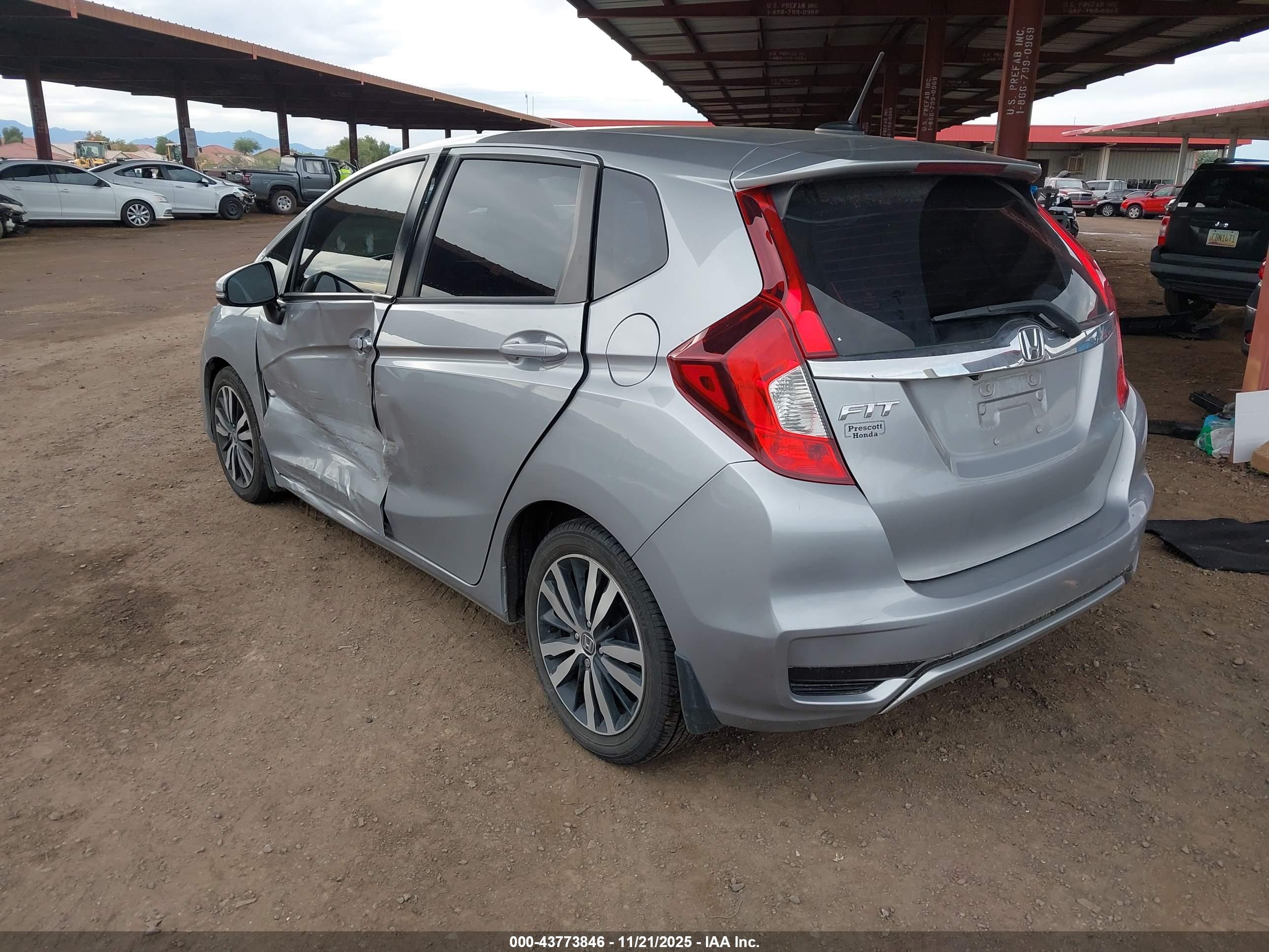 HONDA FIT image 3