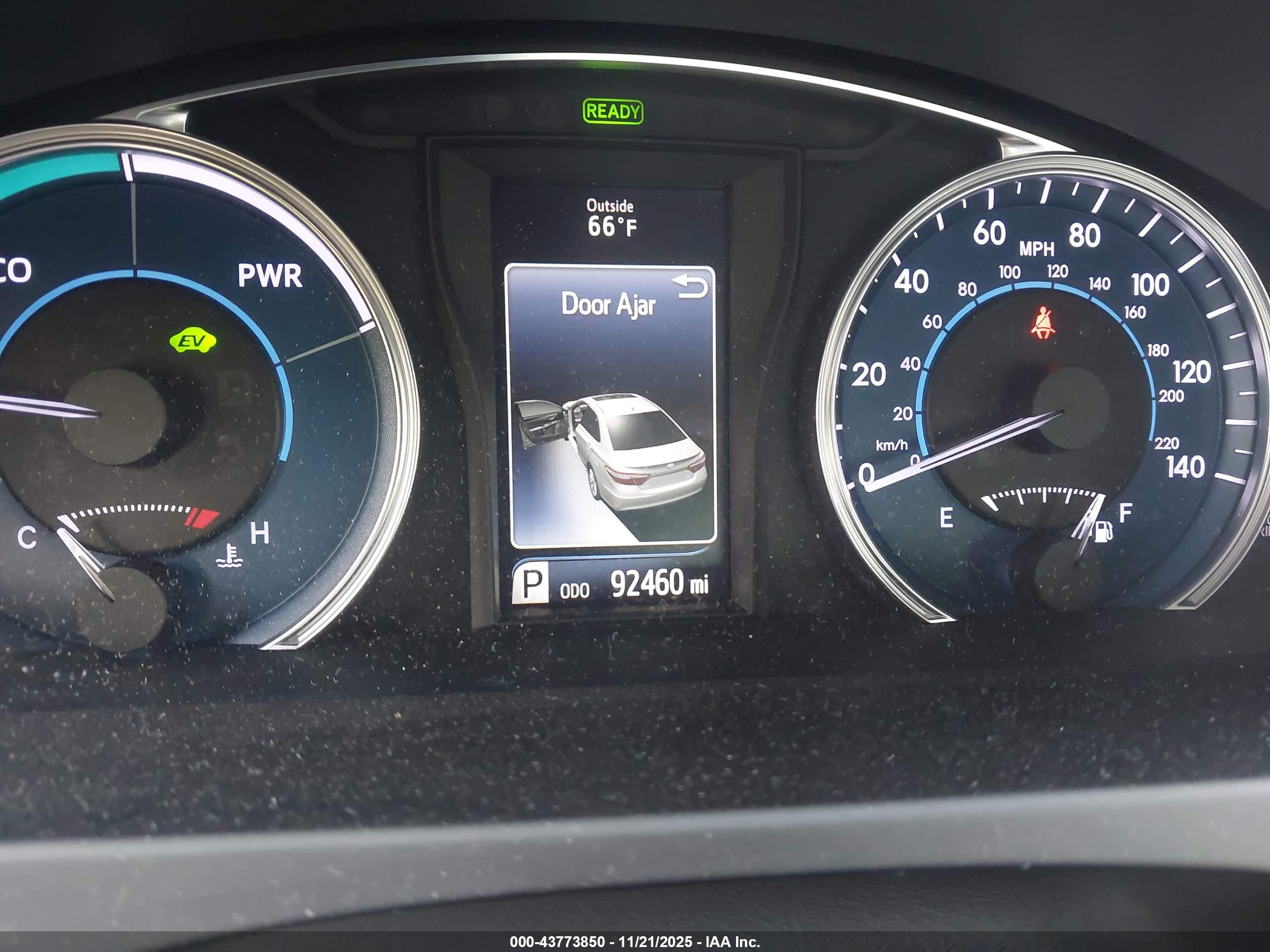 TOYOTA CAMRY image 7