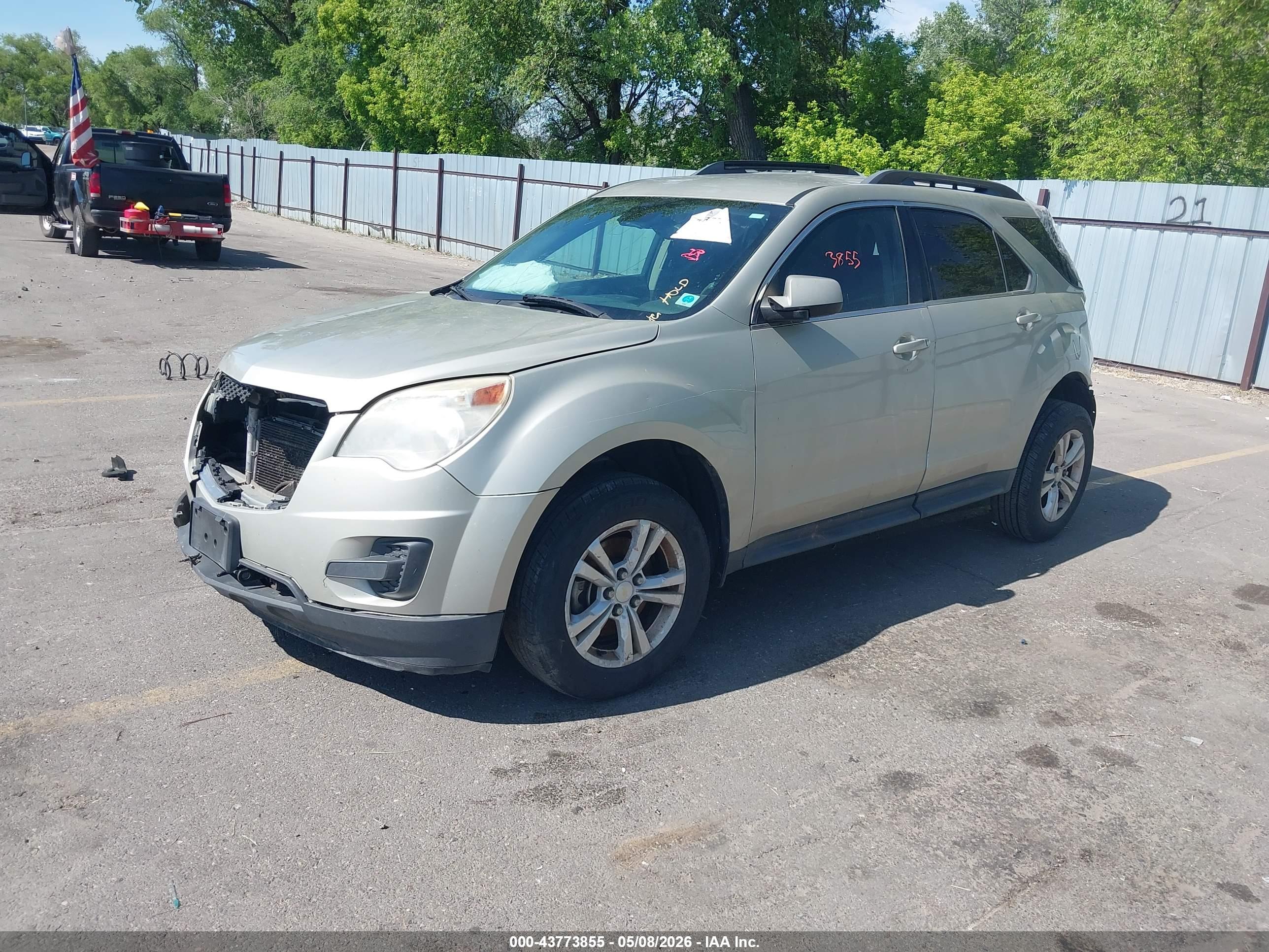 CHEVROLET EQUINOX image 2