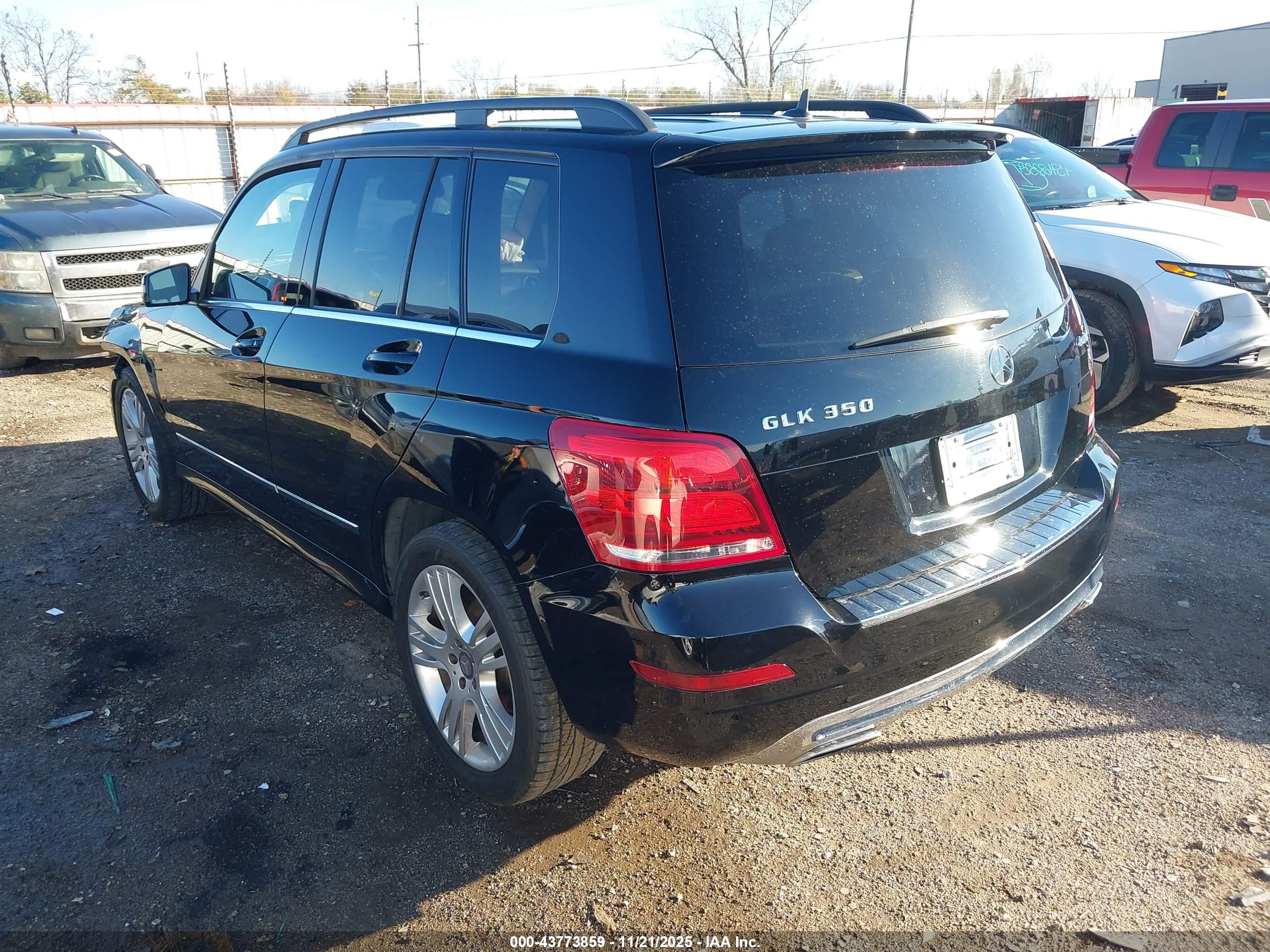 MERCEDES-BENZ GLK image 3