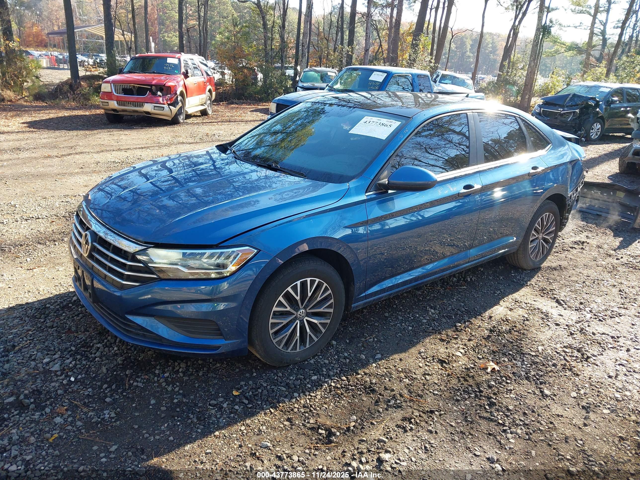 VOLKSWAGEN JETTA image 2