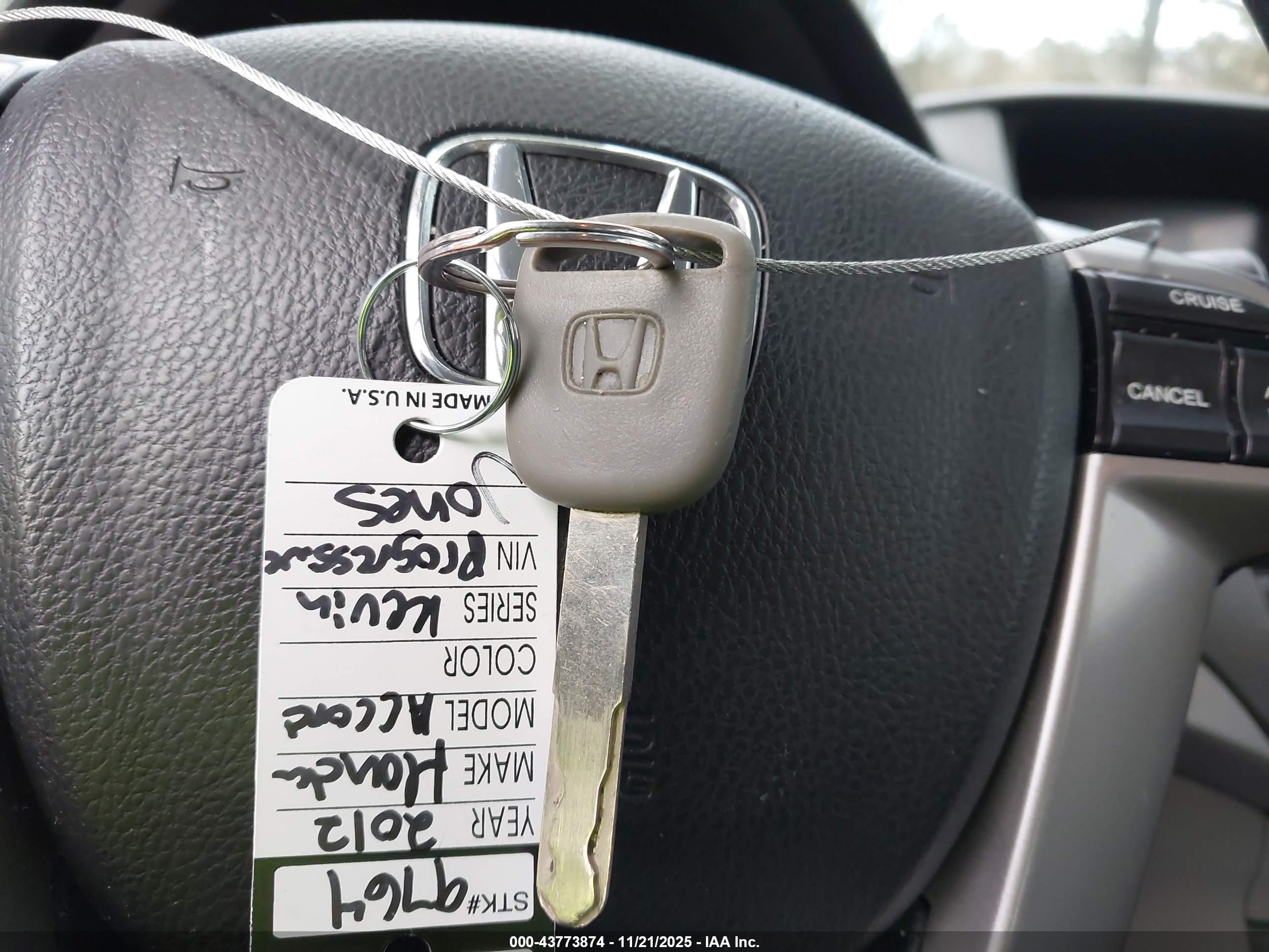 HONDA ACCORD image 11