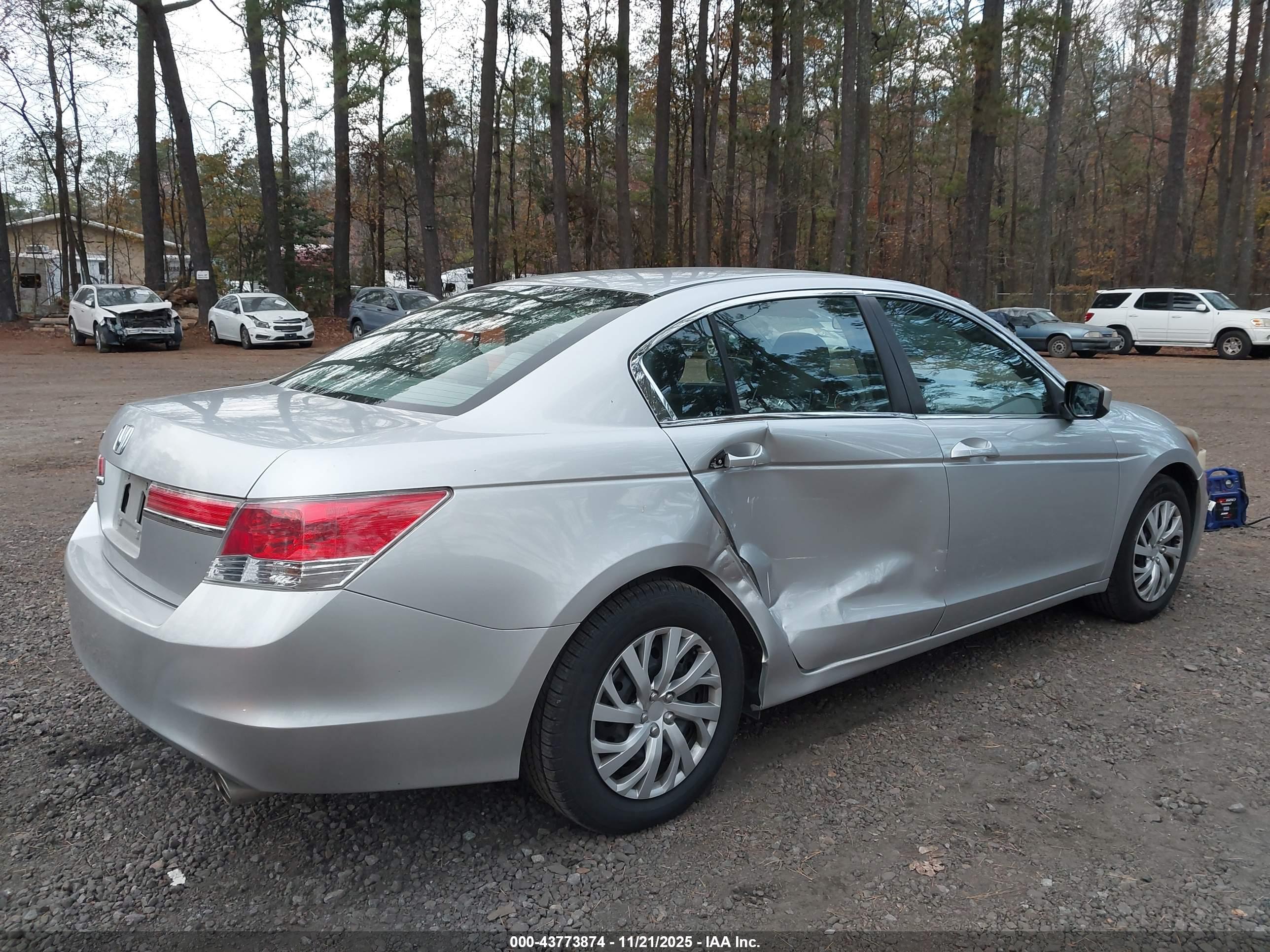 HONDA ACCORD image 6