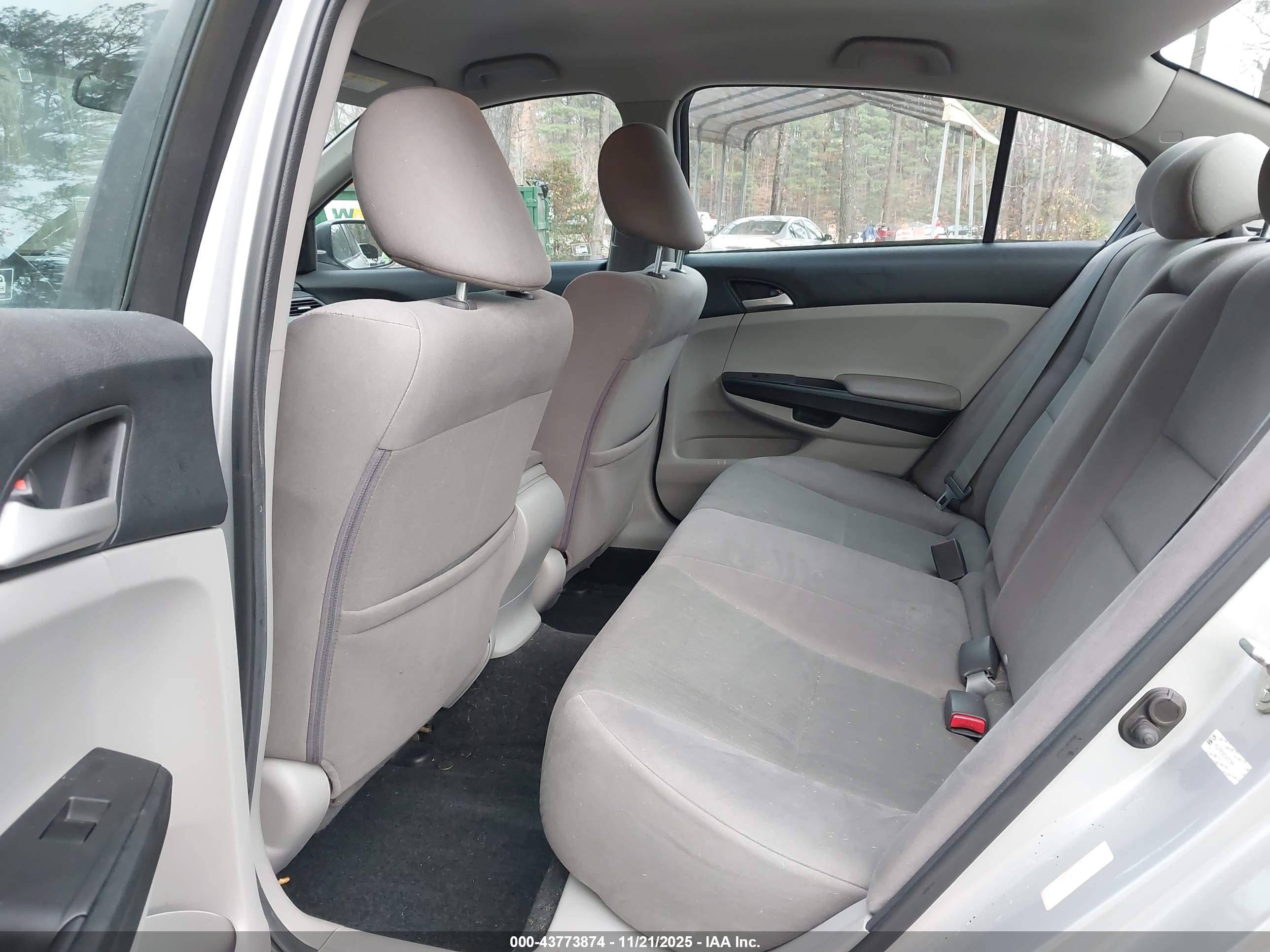 HONDA ACCORD image 8