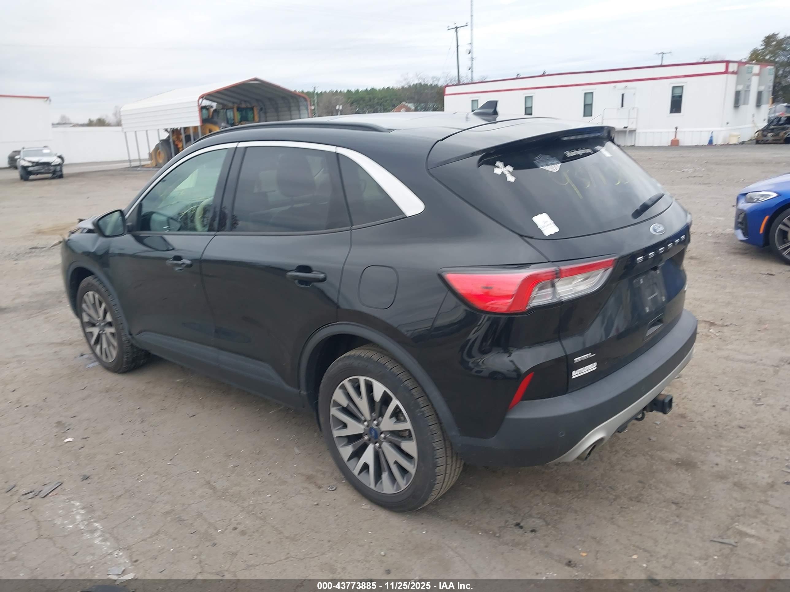 FORD ESCAPE image 3