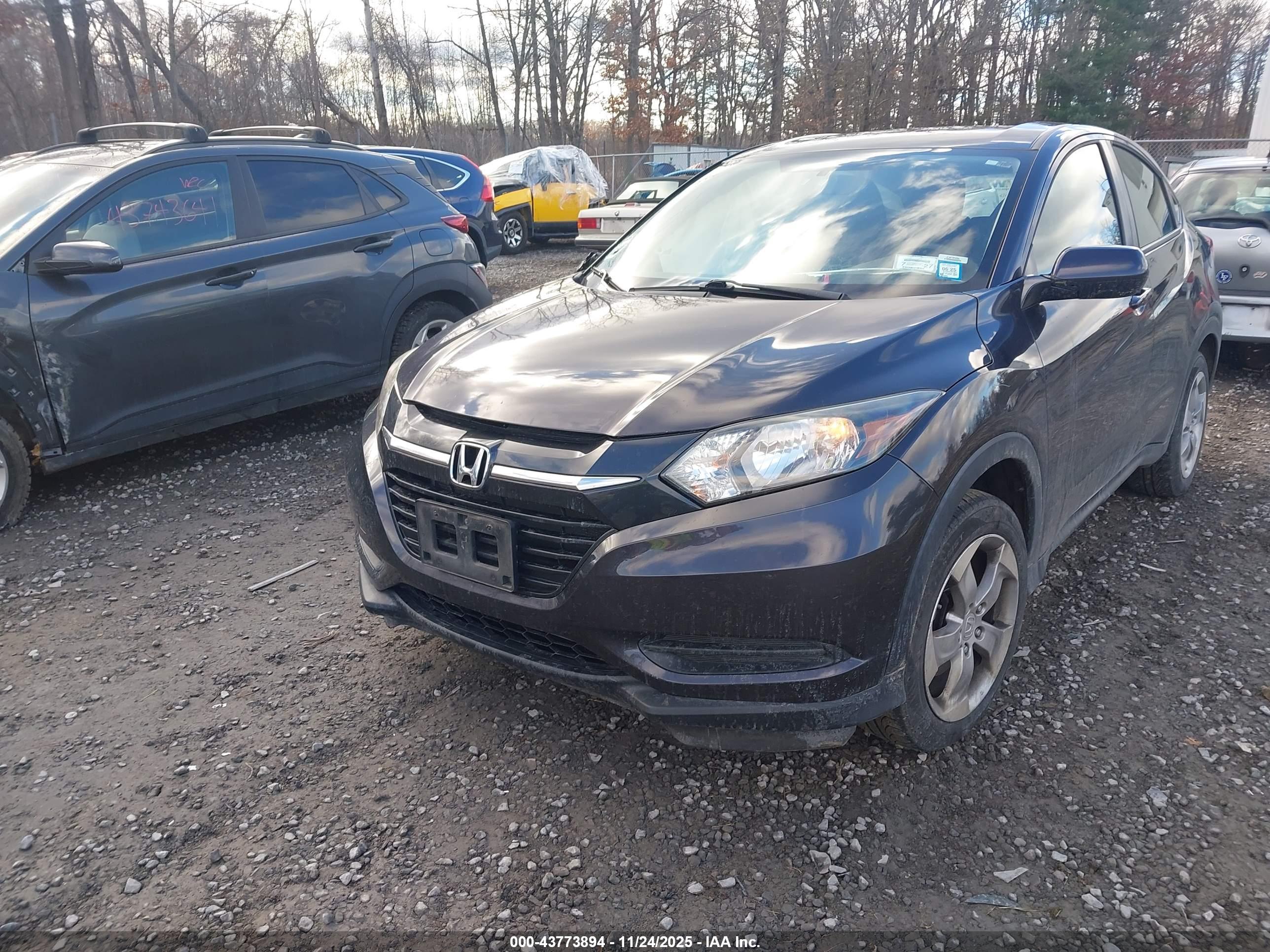 HONDA HR-V image 2