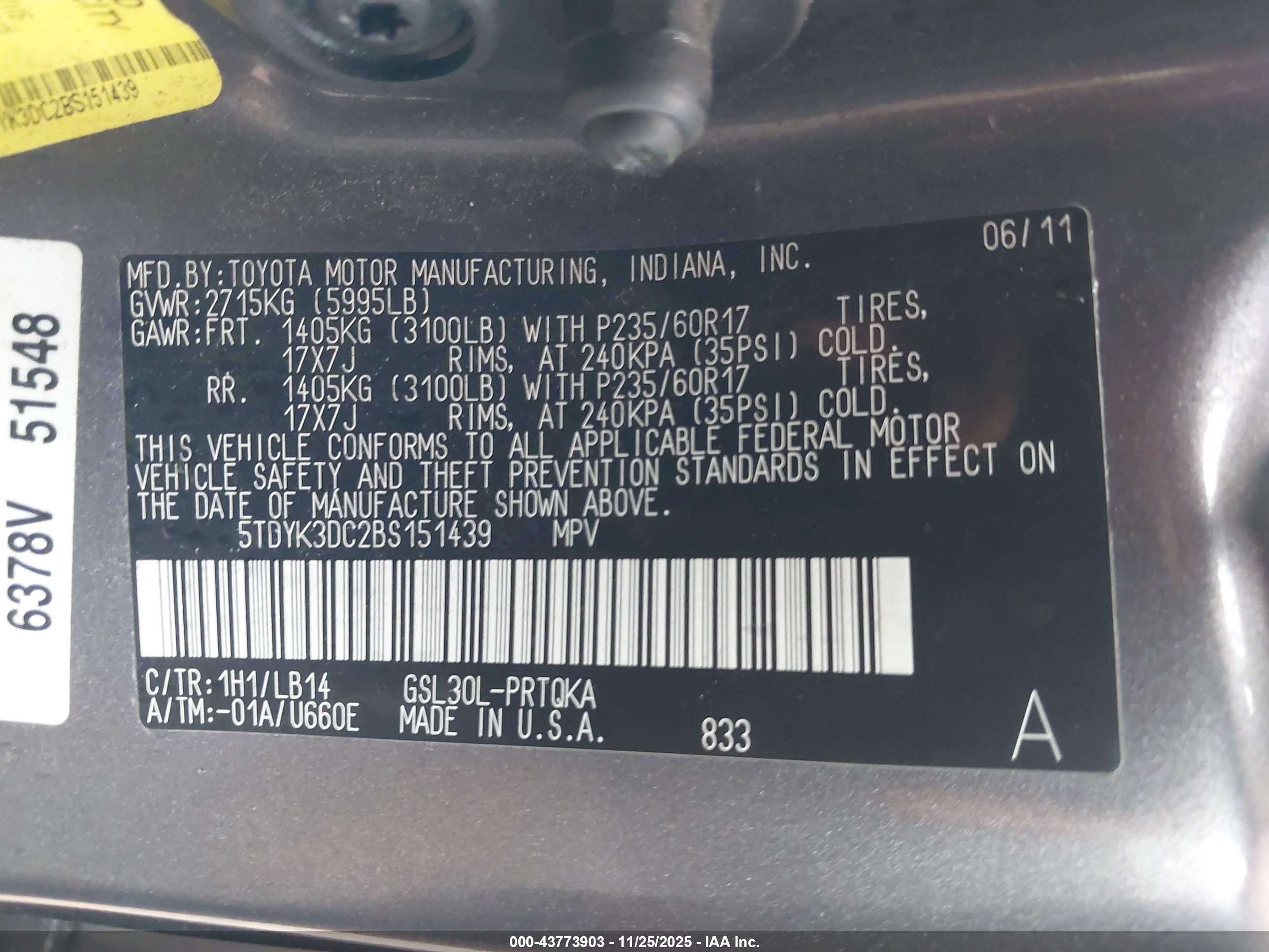 TOYOTA SIENNA image 9