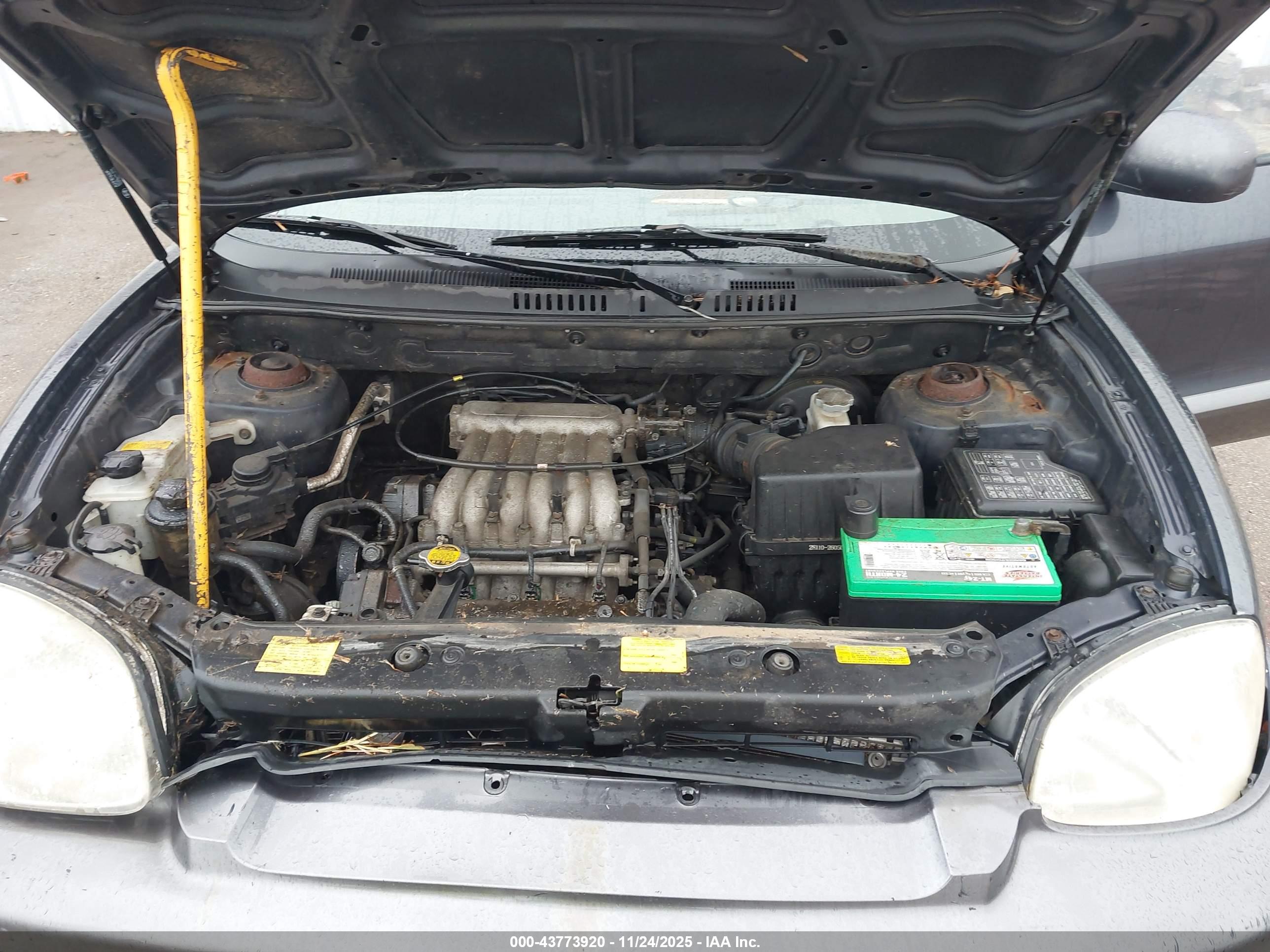 HYUNDAI SANTA image 10