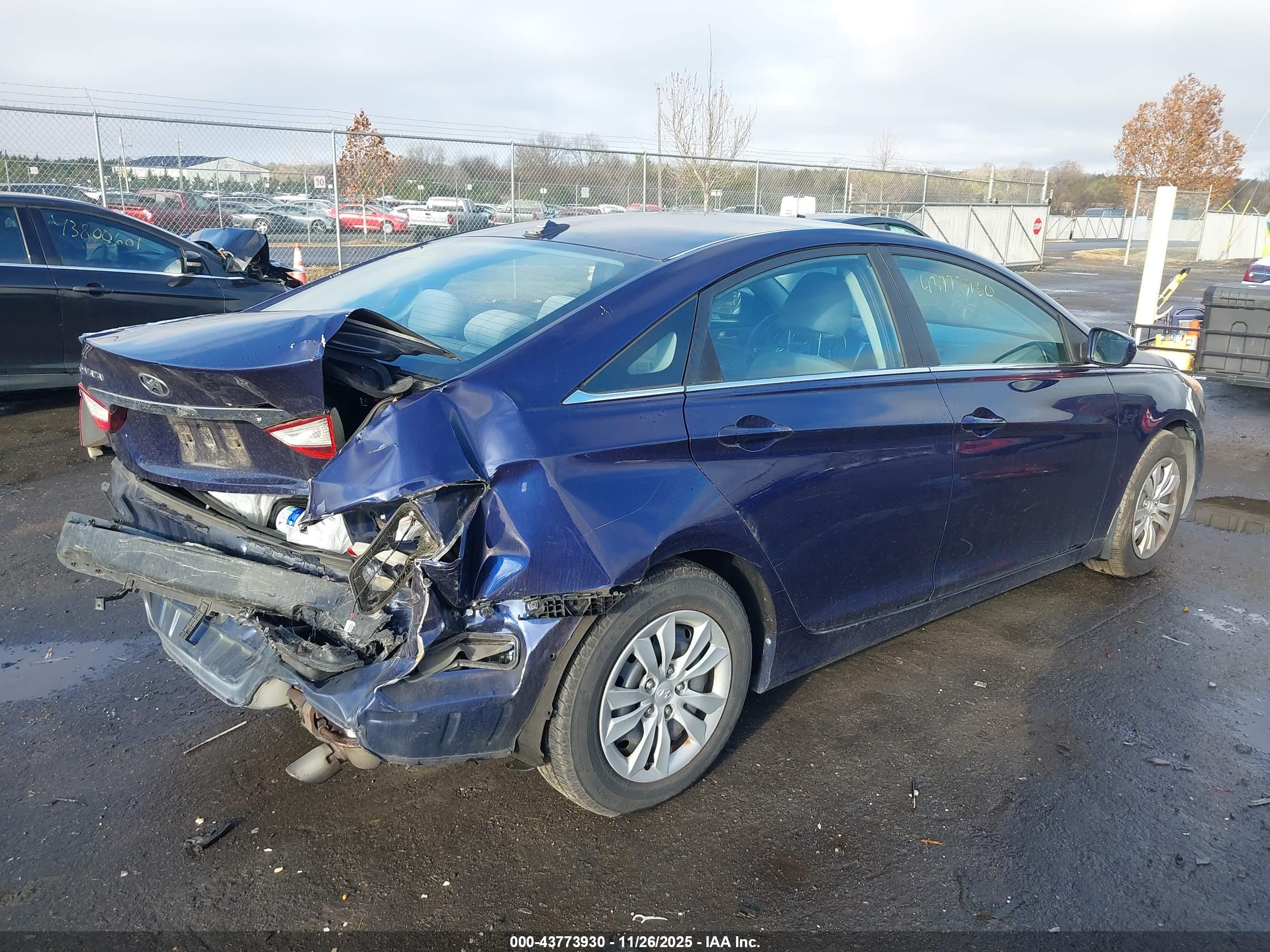 HYUNDAI SONATA image 4