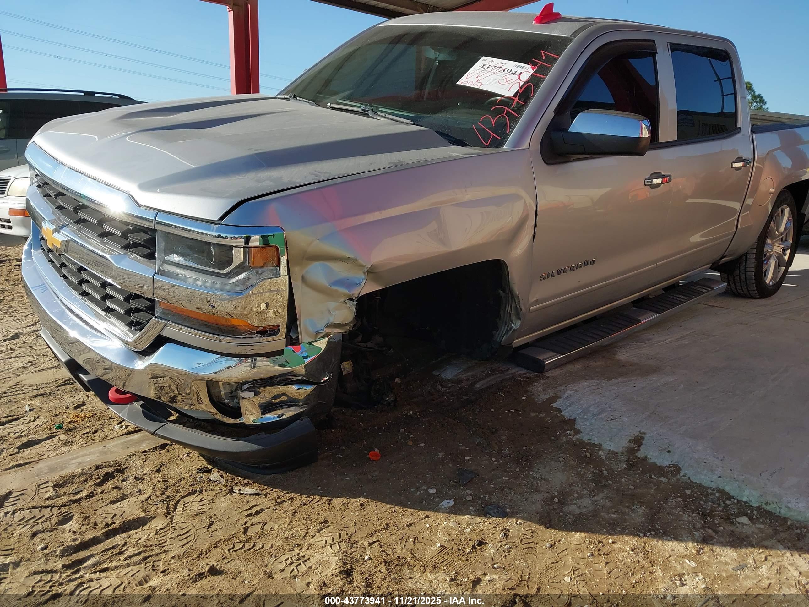 CHEVROLET SILVERADO image 6