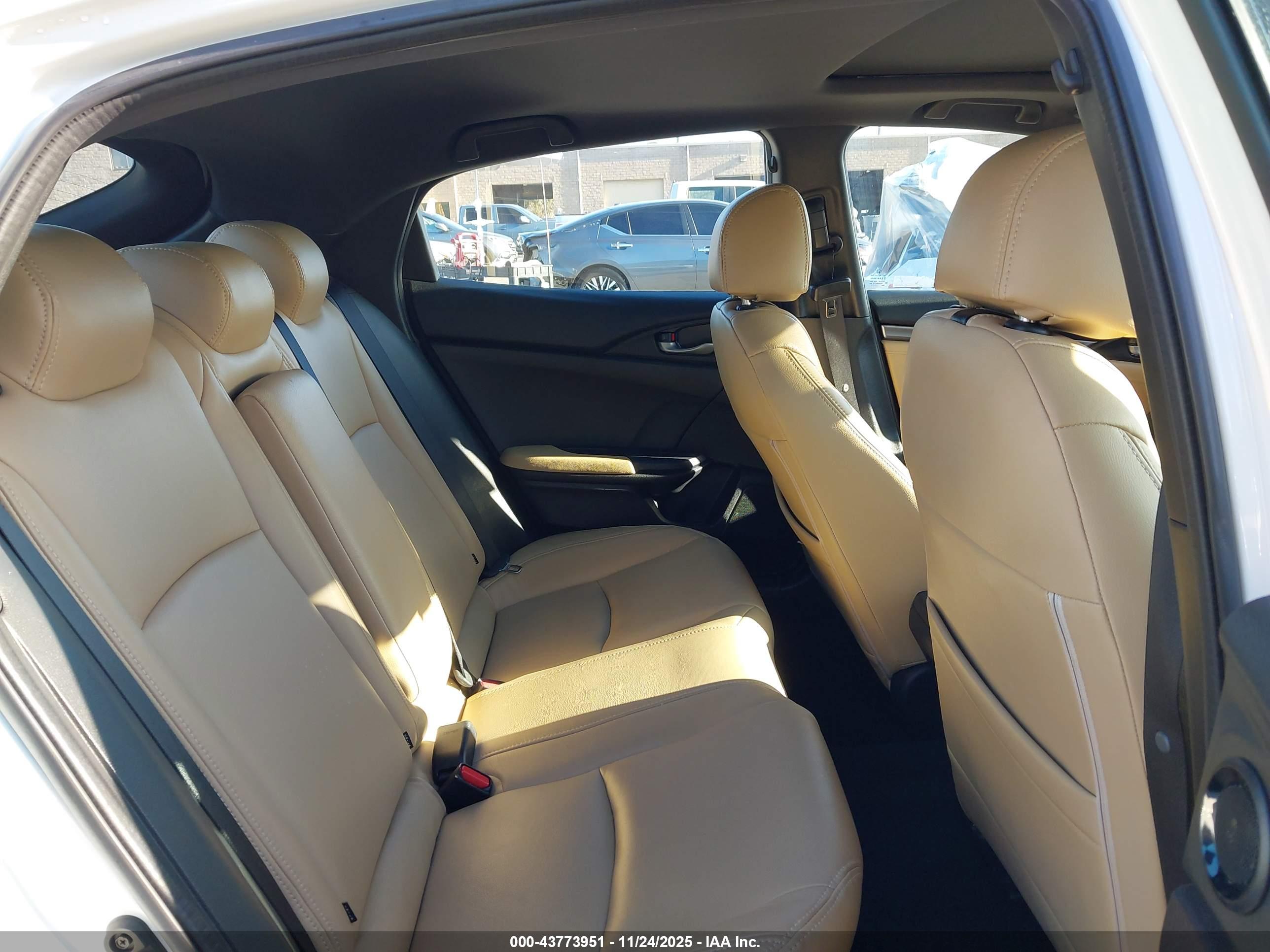 HONDA CIVIC image 8