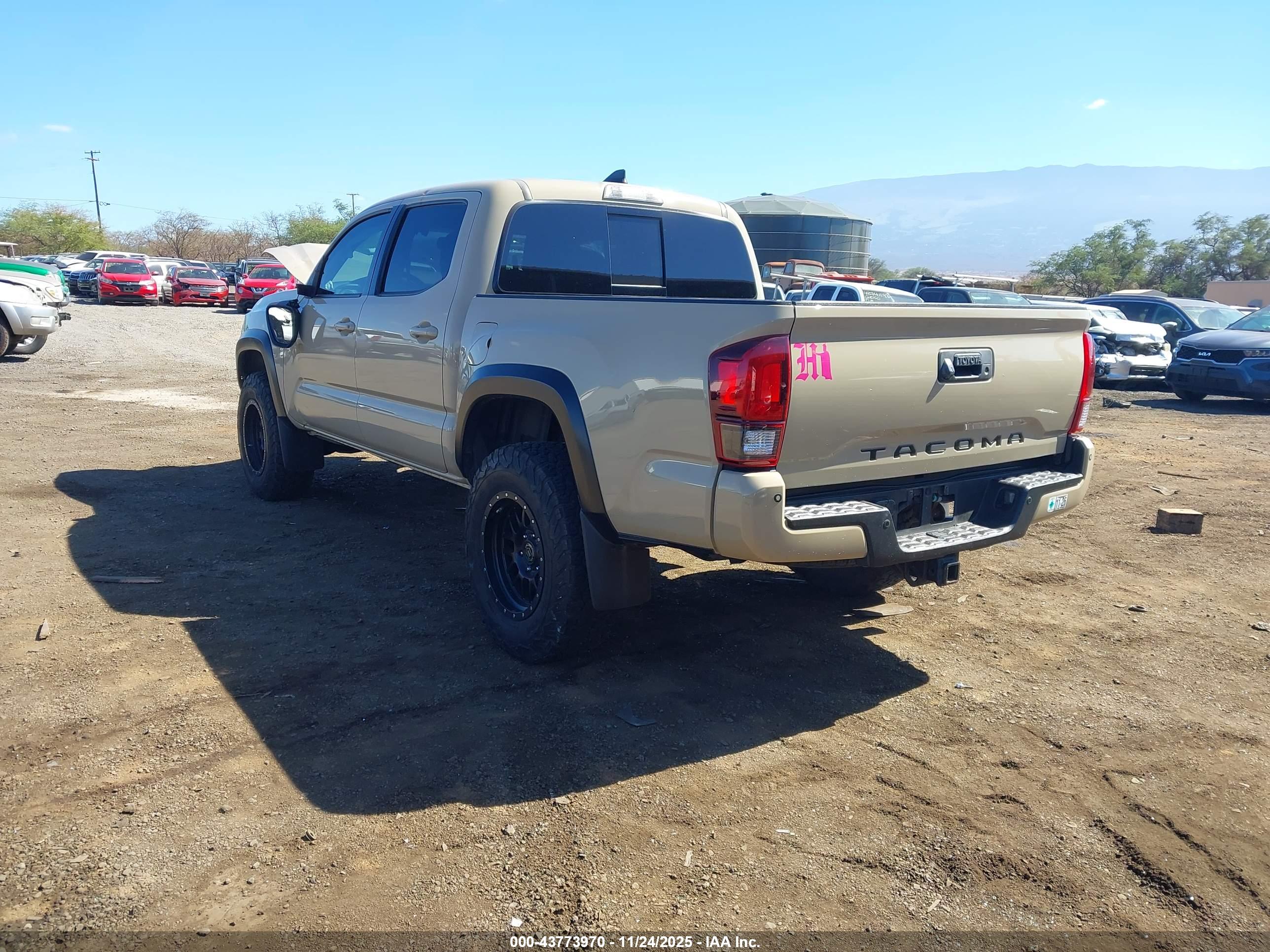 TOYOTA TACOMA image 3