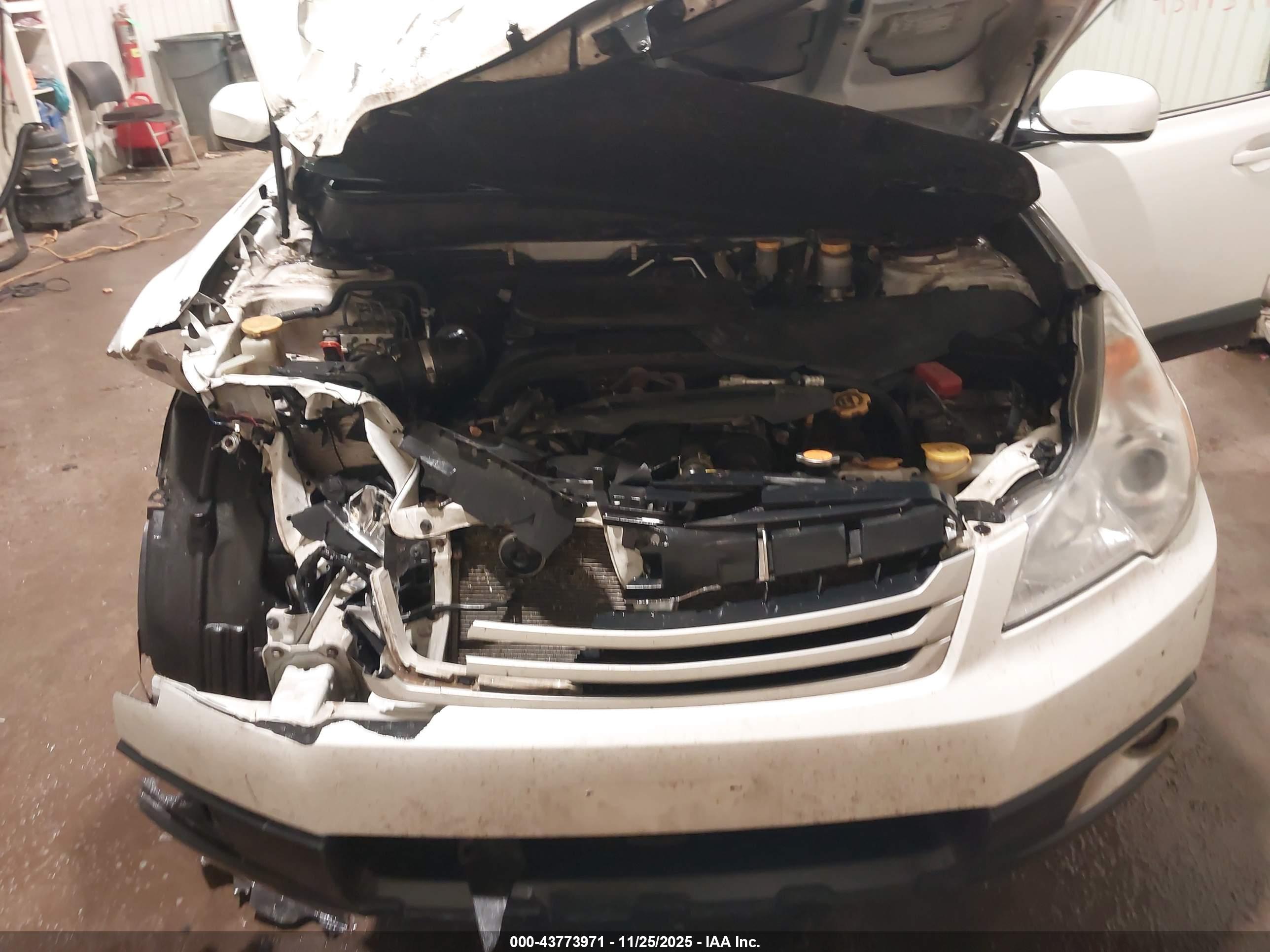 SUBARU OUTBACK image 10